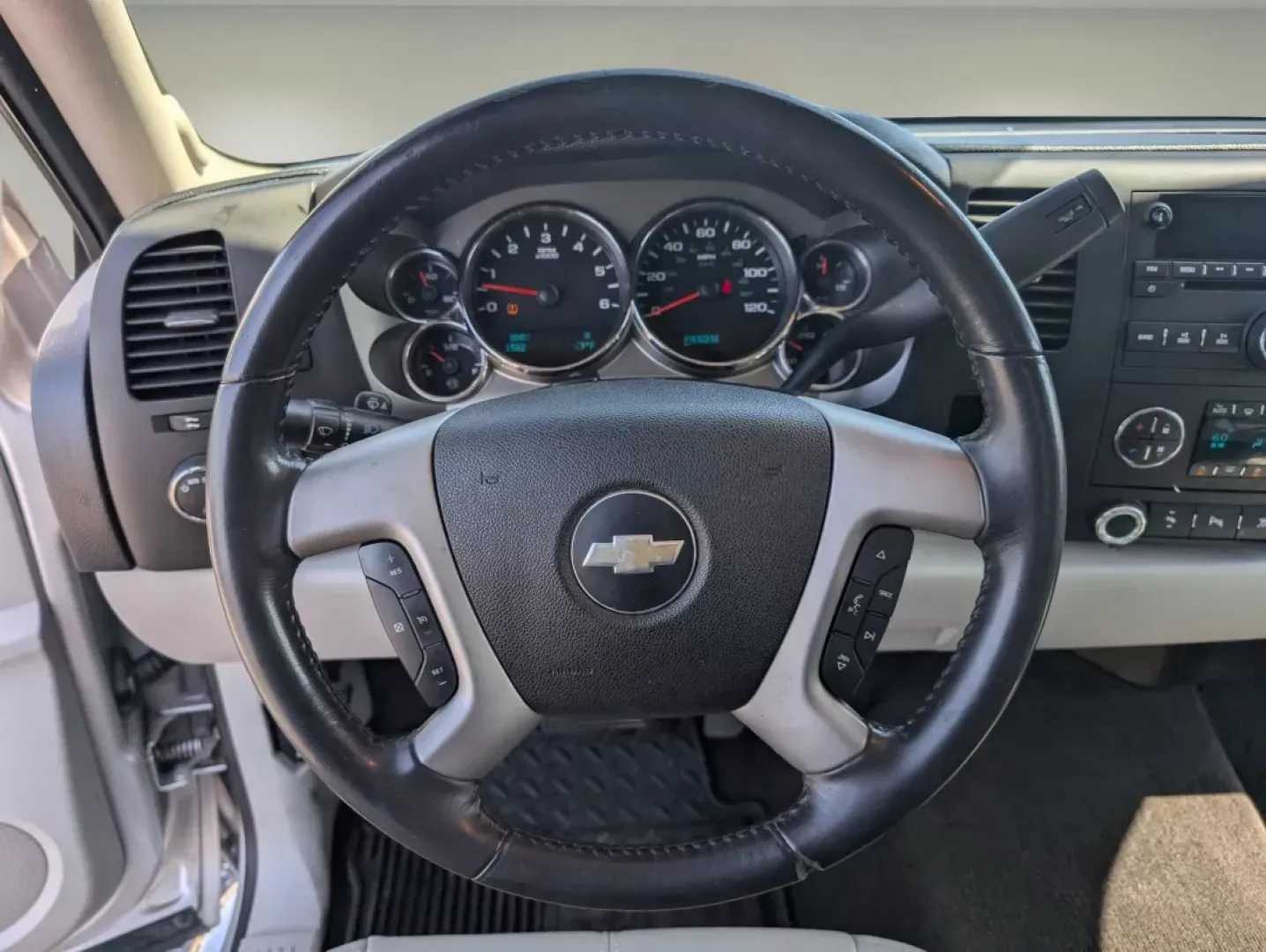 2010 /Light Titanium/Ebony Chevrolet Silverado 1500 LT (3GCRCSE01AG) with an Other engine, located at 3959 U.S. 80 W, Phenix City, AL, 36870, (334) 297-4885, 32.469296, -85.135185 - **Explore New Adventures with the 2010 Chevrolet Silverado 1500 LT at Gils Auto in Phenix City!**<br /> <br /> Are you ready to take your road trips and weekend adventures to the next level? The 2010 Chevrolet Silverado 1500 LT Crew Cab Pickup is the perfect companion for those who crave both reliab - Photo#16