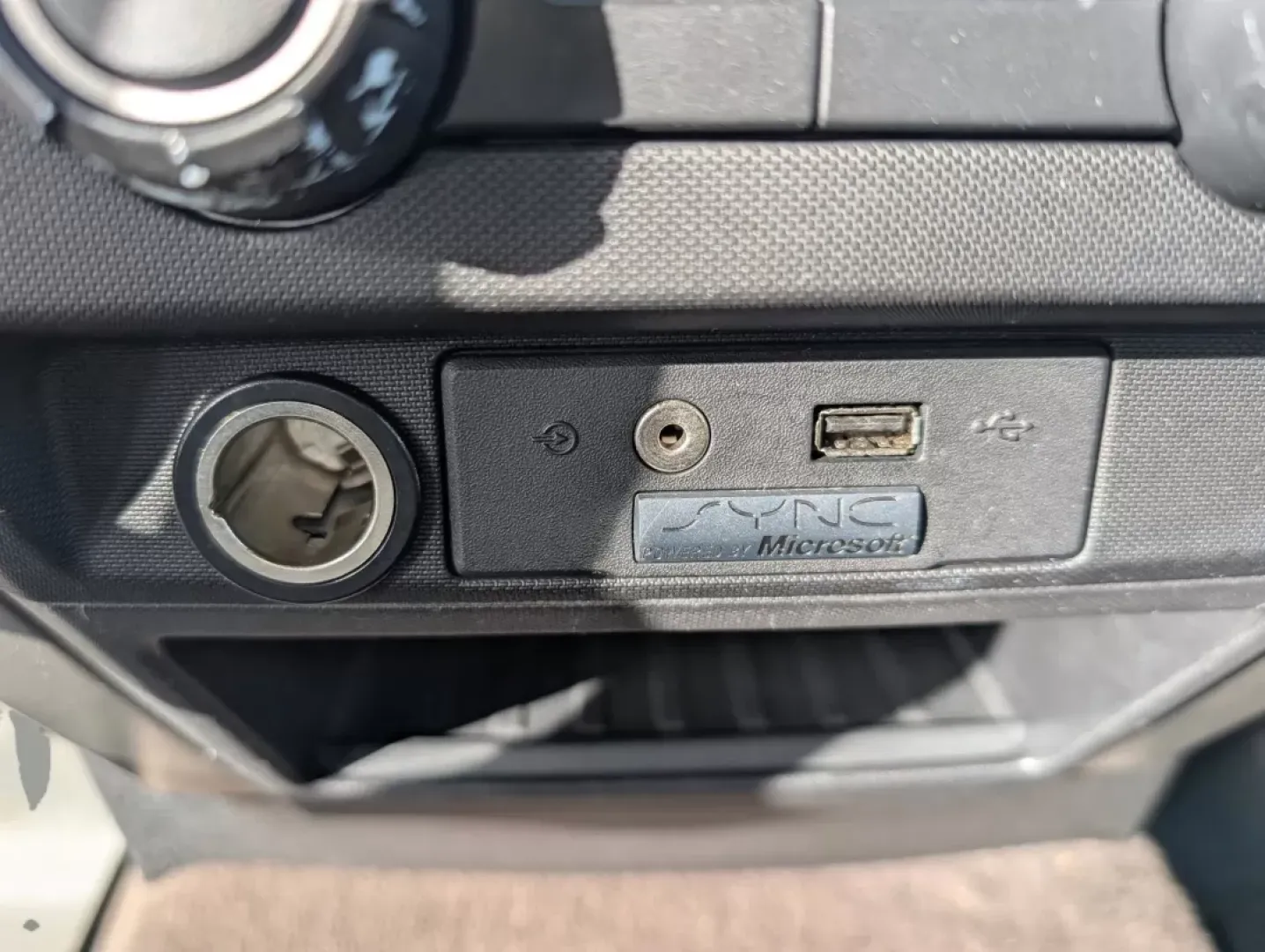 2010 Ford F-150 XLT (1FTEW1C82AF) with an Other engine, located at 1430 Gateway Drive, Opelika, AL, 36801, (334) 239-0944, 32.637871, -85.409790 - Are you ready to elevate your weekend adventures or enhance your daily commute? Look no further than this rugged yet refined 2010 Ford F-150 XLT, now available at Gils Auto in Phenix City, AL. This versatile crew cab pickup truck is perfect for growing families, outdoor enthusiasts, or anyone who ne - Photo#14