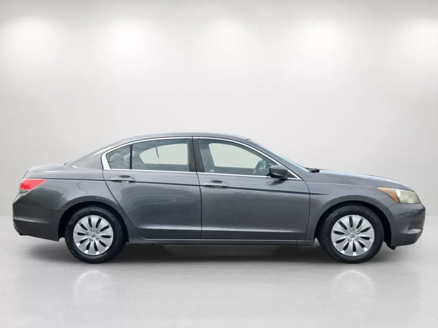 2010 Honda Accord Sdn LX (1HGCP2F3XAA) with an Other engine, located at 1430 Gateway Drive, Opelika, AL, 36801, (334) 239-0944, 32.637871, -85.409790 - **Discover Your Next Adventure with the 2010 Honda Accord LX Perfect for Your Daily Drive!**<br /> <br /> Are you searching for a reliable and stylish sedan that fits your active lifestyle? Look no further! Gils Auto in Phenix City, AL, has the ideal vehicle for you: the 2010 Honda Accord LX. Wheth - Photo#4