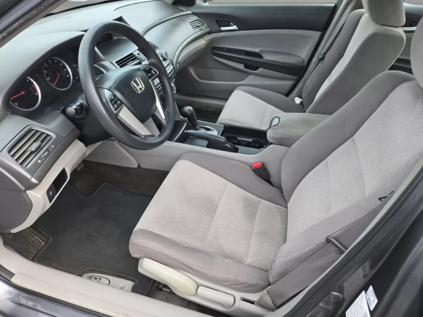 2010 Honda Accord Sdn LX (1HGCP2F3XAA) with an Other engine, located at 1430 Gateway Drive, Opelika, AL, 36801, (334) 239-0944, 32.637871, -85.409790 - **Discover Your Next Adventure with the 2010 Honda Accord LX Perfect for Your Daily Drive!**<br /> <br /> Are you searching for a reliable and stylish sedan that fits your active lifestyle? Look no further! Gils Auto in Phenix City, AL, has the ideal vehicle for you: the 2010 Honda Accord LX. Wheth - Photo#11