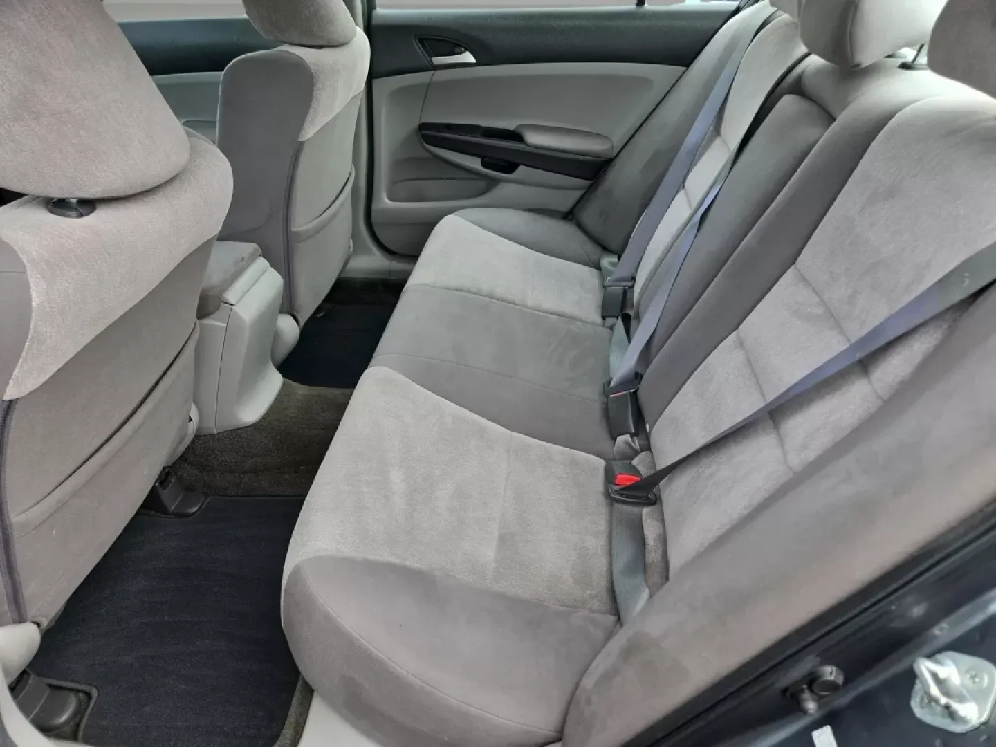 2010 Honda Accord Sdn LX (1HGCP2F3XAA) with an Other engine, located at 1430 Gateway Drive, Opelika, AL, 36801, (334) 239-0944, 32.637871, -85.409790 - **Discover Your Next Adventure with the 2010 Honda Accord LX Perfect for Your Daily Drive!**<br /> <br /> Are you searching for a reliable and stylish sedan that fits your active lifestyle? Look no further! Gils Auto in Phenix City, AL, has the ideal vehicle for you: the 2010 Honda Accord LX. Wheth - Photo#12