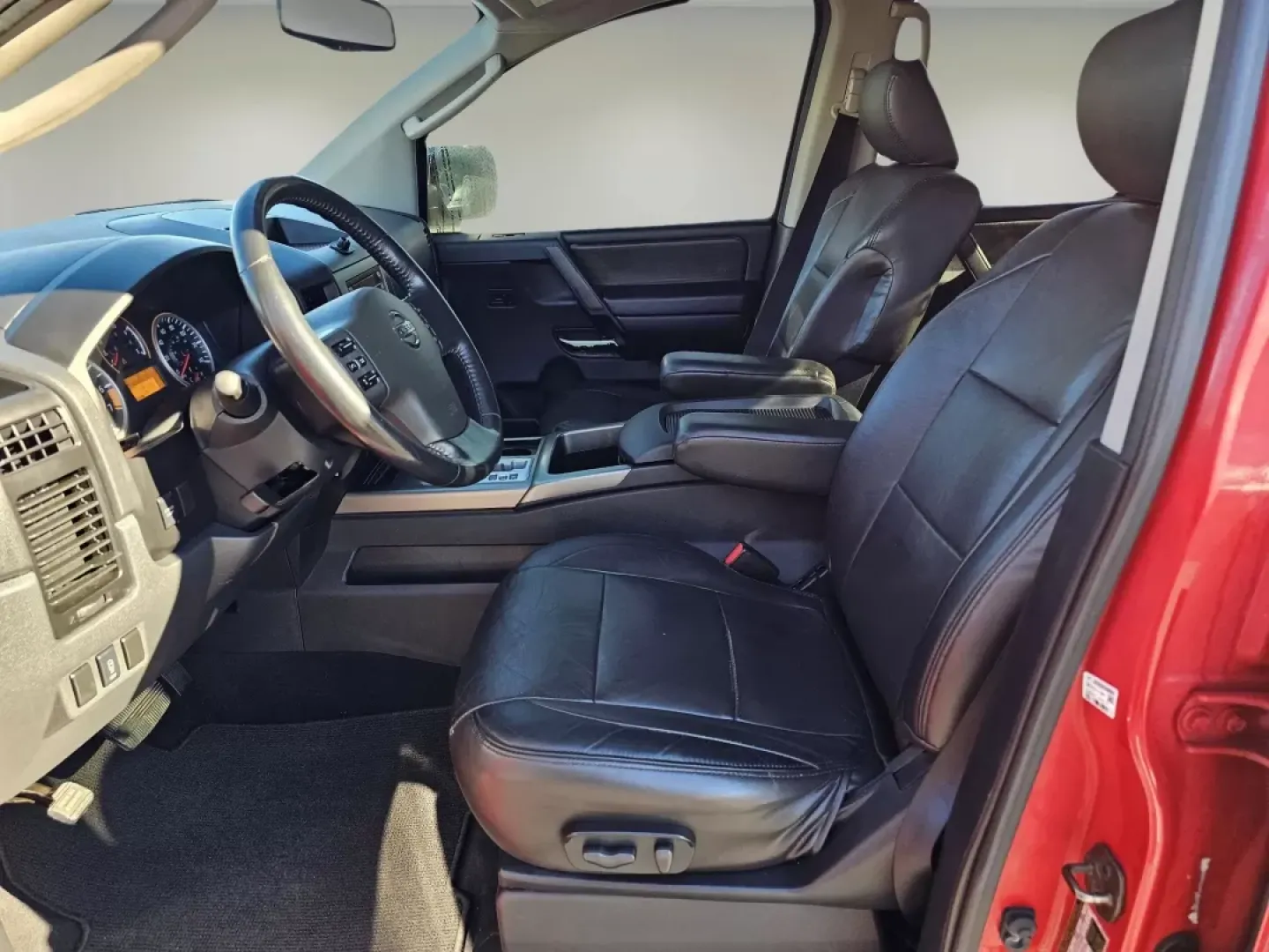 2010 /Charcoal Nissan Titan SE (1N6BA0ED1AN) with an Other engine, located at 1430 Gateway Drive, Opelika, AL, 36801, (334) 239-0944, 32.637871, -85.409790 - **Unleash Your Adventurous Spirit with This 2010 Nissan Titan at Gils Auto!**<br /> <br /> Are you ready to elevate your weekend adventures or tackle your daily commute with a reliable and powerful pickup? Look no further than this striking 2010 Nissan Titan SE, available now at Gils Auto, your trus - Photo#9