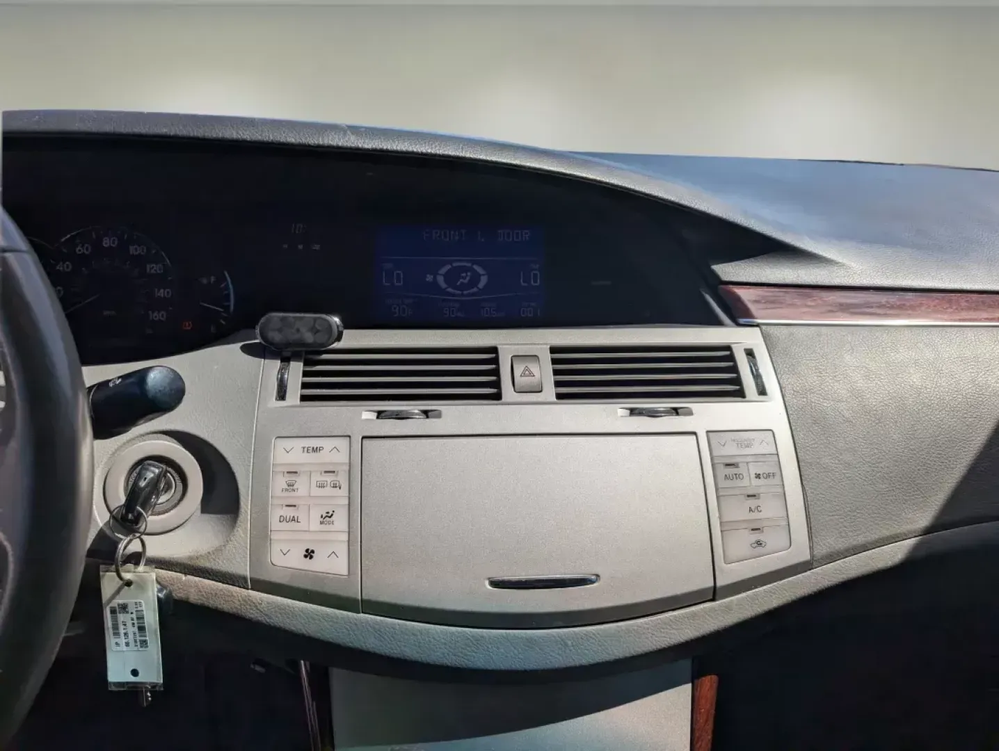 2010 Toyota Avalon XLS (4T1BK3DB4AU) with an Other engine, located at 7000 Northlake Connector, Columbus, GA, 31904, (706) 987-8085, 32.524975, -84.978134 - Are you searching for a reliable and spacious sedan that fits both your lifestyle and budget? Look no further than this 2010 Toyota Avalon XLS at Gils Auto - Columbus #2, your trusted Buy Here Pay Here dealership located at 7000 Northlake Connector, Columbus, GA 31904. This elegant sedan is perfect - Photo#14