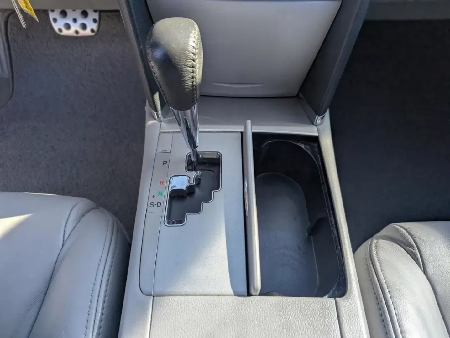 2010 Toyota Camry SE (4T1BF3EK6AU) with an Other engine, located at 521 Old Farm Lane Rd, Prattville, AL, 36066, (334) 325-1505, 32.482460, -86.416367 - **Experience Reliability and Comfort with This 2010 Toyota Camry at Gils Auto in Phenix City, AL!**<br /> <br /> Are you in the market for a dependable vehicle that effortlessly fits into your daily lifestyle? Whether you're commuting to work, running errands, or taking the family on weekend adventu - Photo#12