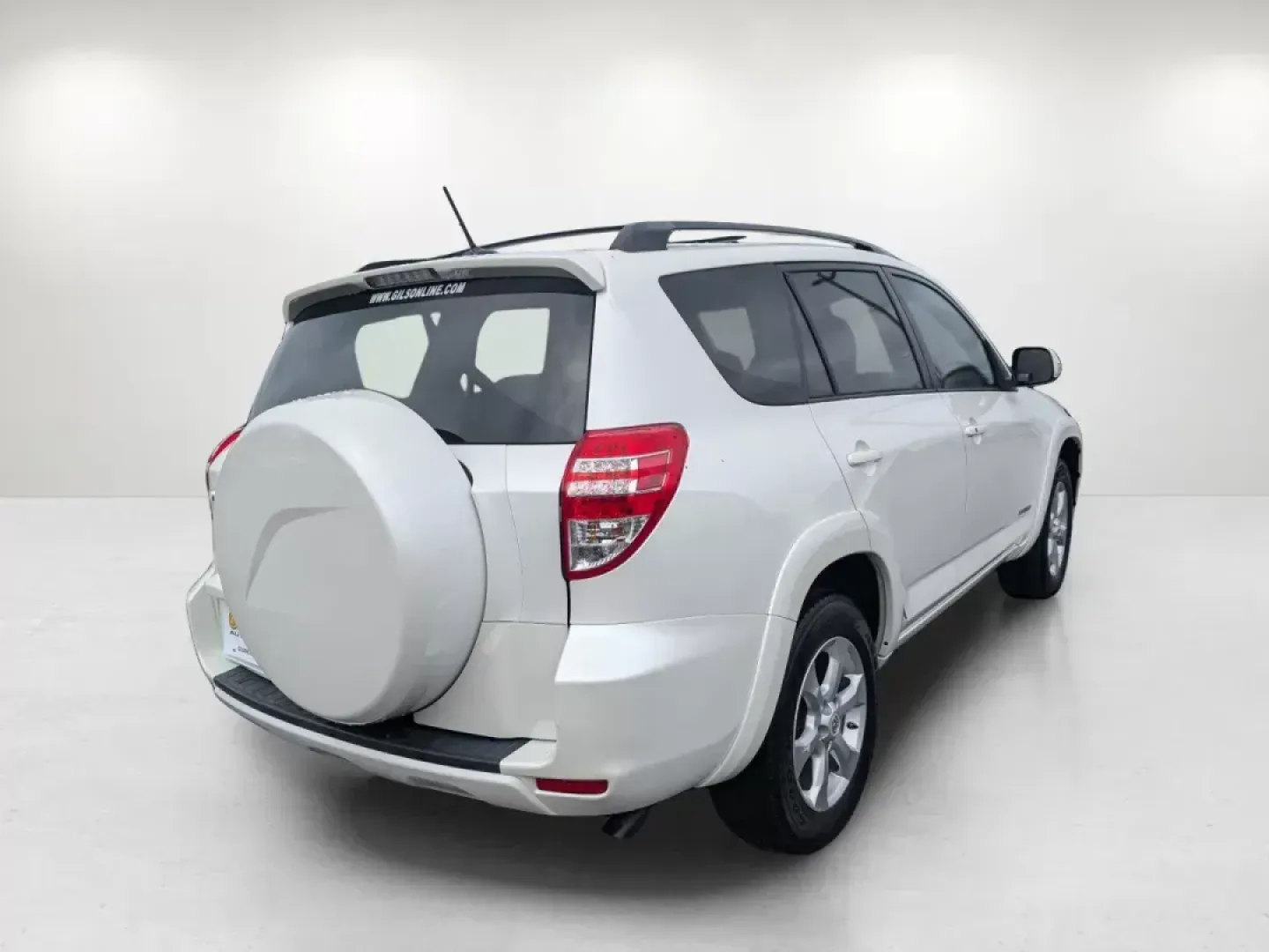2010 Toyota RAV4 Ltd (2T3YK4DV0AW) with an Gas V6 3.5L/211 engine, 5-Speed Automatic w/OD transmission, located at 1430 Gateway Drive, Opelika, AL, 36801, (334) 239-0944, 32.637871, -85.409790 - **Explore the Open Road with the 2010 Toyota RAV4 from Gils Auto - Opelika**<br /> <br /> Are you ready for your next adventure? Imagine cruising down the picturesque roads of Alabama, discovering hidden gems around Opelika, AL. Whether you're taking the family on a weekend getaway or commuting to w - Photo#4