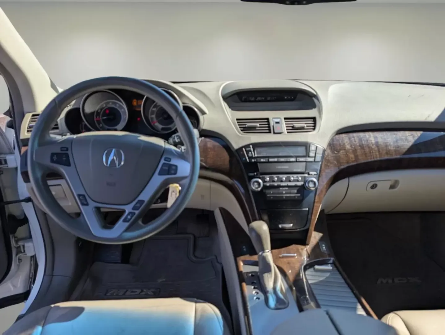 2011 Acura MDX (2HNYD2H23BH) with an Other engine, located at 804 22nd Ave, Phenix City, AL, 36870, (334) 297-1860, 32.484749, -85.024475 - **Discover Adventurous Living with the 2011 Acura MDX at Gils Auto - Phenix City!**<br /> <br /> Are you searching for the perfect blend of luxury, versatility, and performance in your next vehicle? Look no further! The 2011 Acura MDX is your ticket to unforgettable family road trips, weekend advent - Photo#11