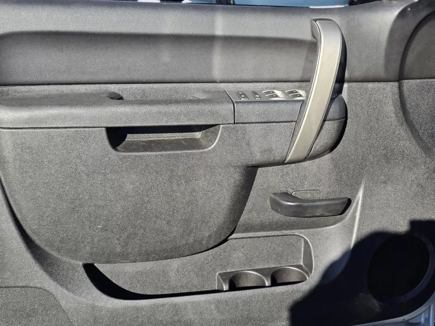 2011 /Ebony Chevrolet Silverado 1500 LT (3GCPCSE09BG) with an Other engine, located at 3959 U.S. 80 W, Phenix City, AL, 36870, (334) 297-4885, 32.469296, -85.135185 - **Discover Your Next Adventure with This 2011 Chevrolet Silverado 1500 LT Crew Cab at Gils Auto!**<br /> <br /> Are you ready to elevate your lifestyle and embark on unforgettable journeys? Look no further than this stunning 2011 Chevrolet Silverado 1500 LT Crew Cab pickup truck, boasting a perfect - Photo#9