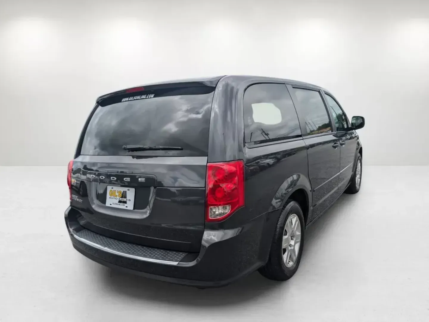 2011 /Black/Light Graystone Interior Dodge Grand Caravan Express (2D4RN4DG7BR) with an Other engine, located at 521 Old Farm Lane Rd, Prattville, AL, 36066, (334) 325-1505, 32.482460, -86.416367 - If you're on the lookout for a vehicle that perfectly balances family needs and budget-friendly financing options, look no further than this 2011 Dodge Grand Caravan Express at Gils Auto in Prattville, AL. This spacious mini-van is designed for growing families or anyone who needs extra room for wee - Photo#4