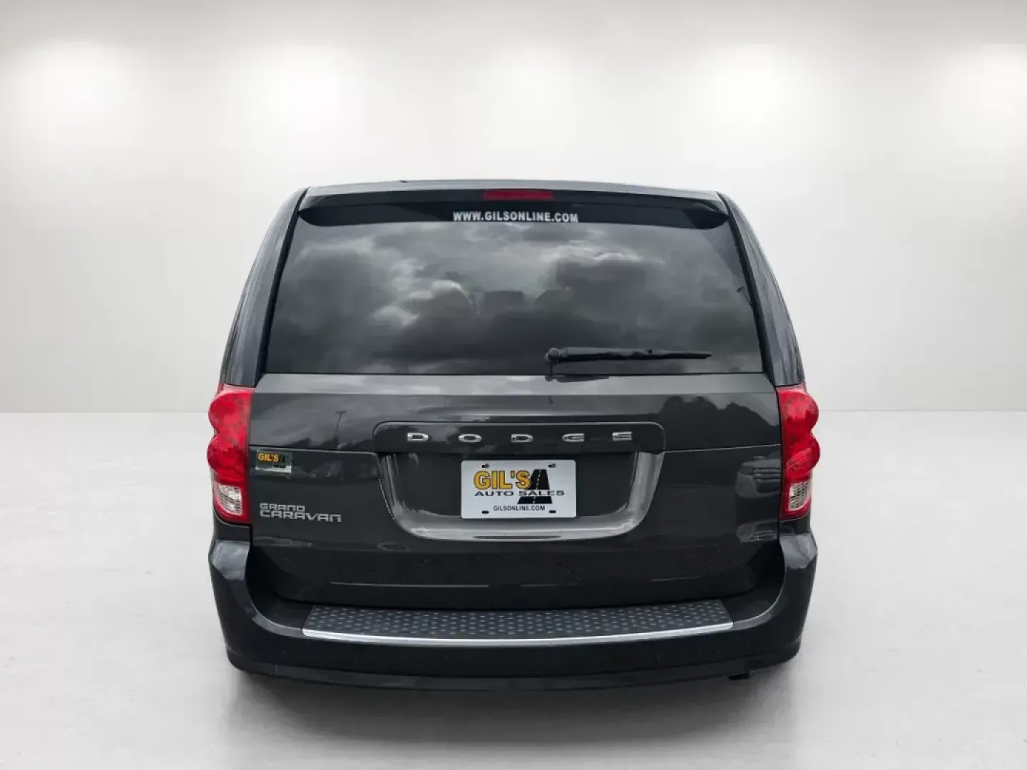 2011 /Black/Light Graystone Interior Dodge Grand Caravan Express (2D4RN4DG7BR) with an Other engine, located at 521 Old Farm Lane Rd, Prattville, AL, 36066, (334) 325-1505, 32.482460, -86.416367 - If you're on the lookout for a vehicle that perfectly balances family needs and budget-friendly financing options, look no further than this 2011 Dodge Grand Caravan Express at Gils Auto in Prattville, AL. This spacious mini-van is designed for growing families or anyone who needs extra room for wee - Photo#5