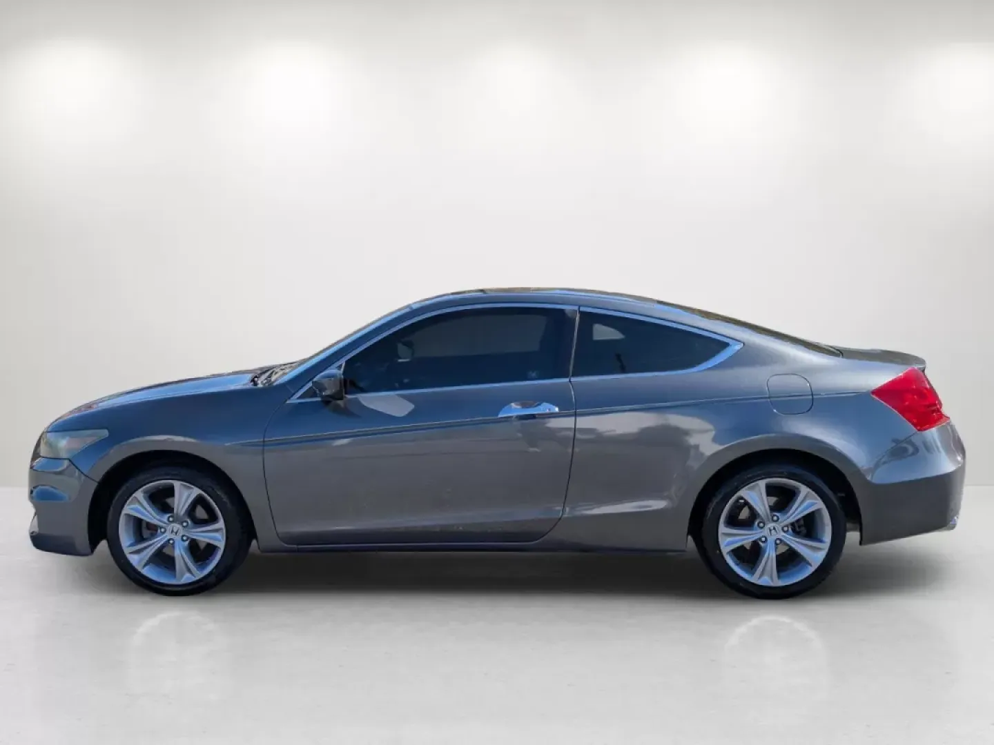 2011 /Black Honda Accord Cpe EX-L (1HGCS2B86BA) with an Other engine, located at 804 22nd Ave, Phenix City, AL, 36870, (334) 297-1860, 32.484749, -85.024475 - **Drive in Style with the 2011 Honda Accord Cpe EX-L from Gils Auto in Phenix City, AL!**<br /> <br /> Are you ready to elevate your daily commute or embark on weekend adventures? The 2011 Honda Accord Cpe EX-L, available at Gils Auto, is the perfect blend of comfort, style, and reliability for thos - Photo#7