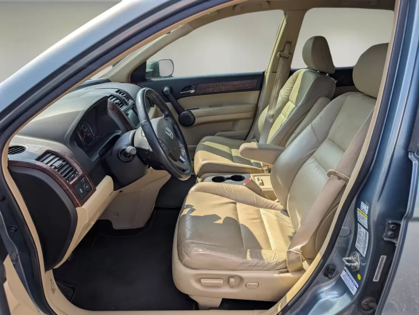 2011 Honda CR-V EX-L (5J6RE3H79BL) with an Other engine, located at 521 Old Farm Lane Rd, Prattville, AL, 36066, (334) 325-1505, 32.482460, -86.416367 - **Discover Your Perfect Family SUV! Drive Home the 2011 Honda CR-V EX-L from Gils Auto in Phenix City, AL!**<br /> <br /> Are you searching for a reliable vehicle that caters to your adventurous lifestyle and growing family needs? Look no further! At Gils Auto, we present the exceptional 2011 Honda - Photo#9