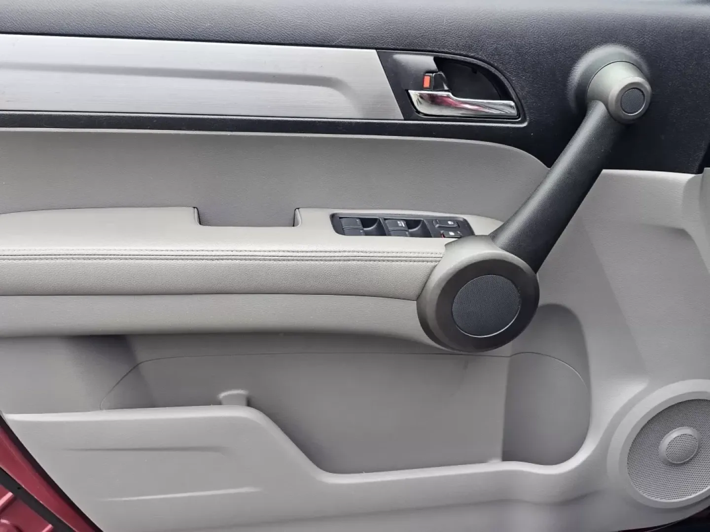 2011 Honda CR-V EX-L (5J6RE4H71BL) with an Other engine, located at 521 Old Farm Lane Rd, Prattville, AL, 36066, (334) 325-1505, 32.482460, -86.416367 - **Elevate Your Adventures with the 2011 Honda CR-V EX-L!**<br /> <br /> Are you looking for the perfect companion for weekend getaways, school runs, or long commutes? Look no further than this stunning 2011 Honda CR-V EX-L, available now at Gils Auto in Phenix City, AL. This Sport Utility Vehicle (S - Photo#8