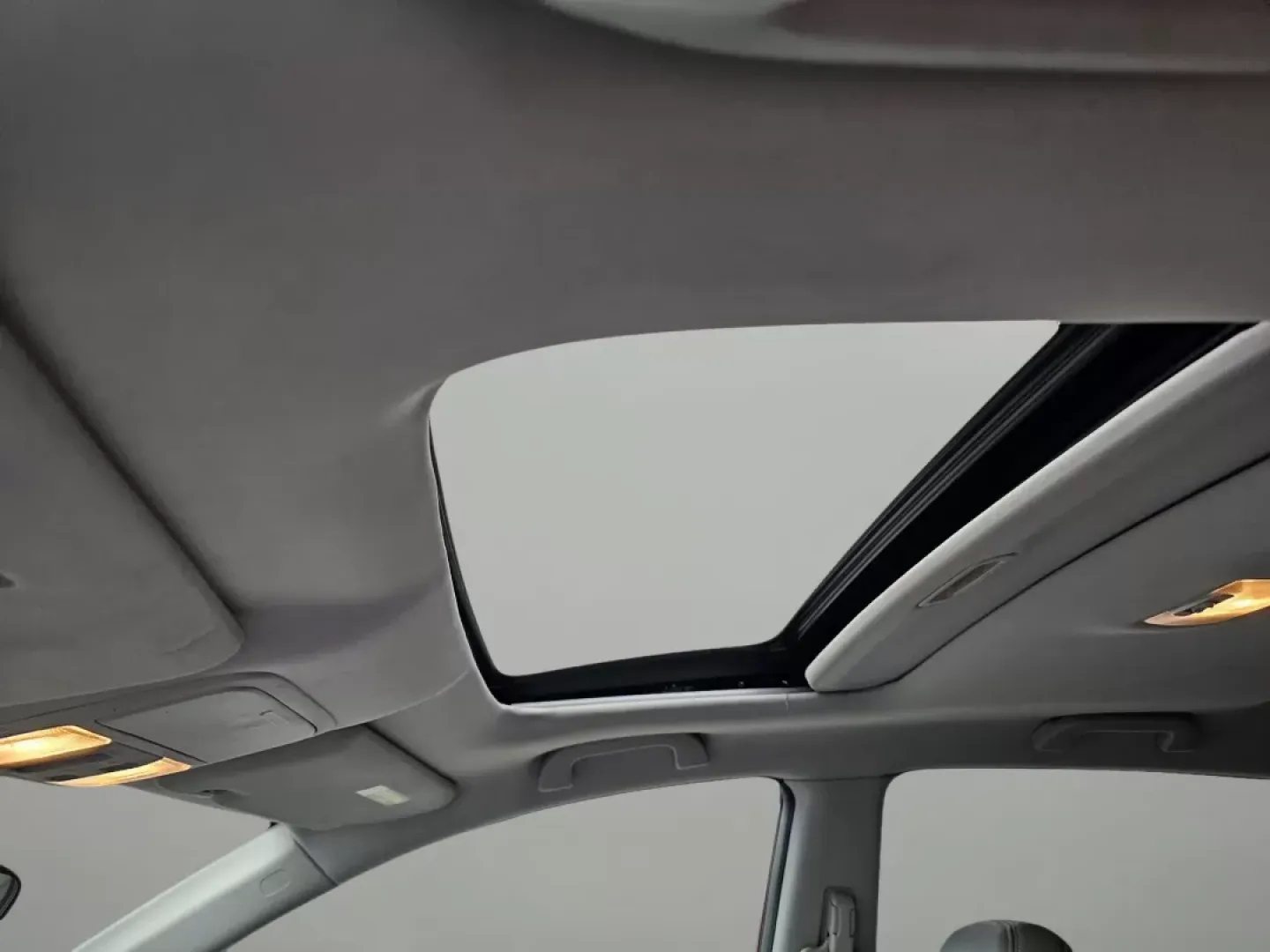 2011 Honda CR-V EX-L (5J6RE4H71BL) with an Other engine, located at 521 Old Farm Lane Rd, Prattville, AL, 36066, (334) 325-1505, 32.482460, -86.416367 - **Elevate Your Adventures with the 2011 Honda CR-V EX-L!**<br /> <br /> Are you looking for the perfect companion for weekend getaways, school runs, or long commutes? Look no further than this stunning 2011 Honda CR-V EX-L, available now at Gils Auto in Phenix City, AL. This Sport Utility Vehicle (S - Photo#10