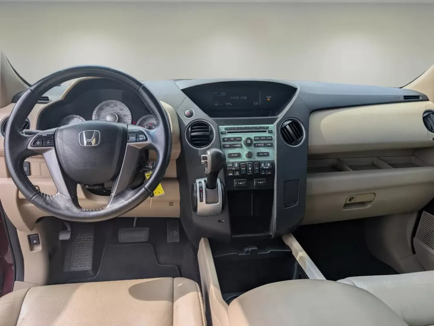 2011 Honda Pilot EX-L (5FNYF3H53BB) with an Other engine, located at 1430 Gateway Drive, Opelika, AL, 36801, (334) 239-0944, 32.637871, -85.409790 - Are you ready to elevate your family adventures or tackle those long commutes with ease? Look no further than this stunning 2011 Honda Pilot EX-L, available now at Gils Auto in Phenix City, AL. This spacious SUV is perfect for growing families and weekend explorers alike, offering comfort, safety, a - Photo#12