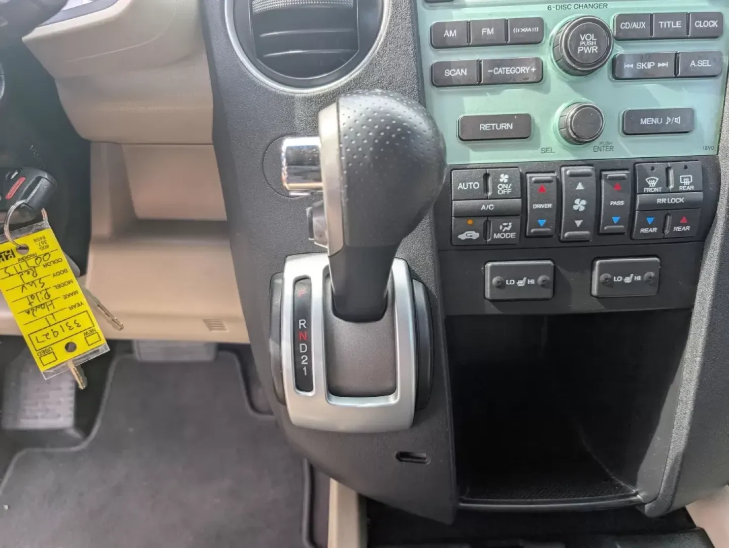 2011 Honda Pilot EX-L (5FNYF3H53BB) with an Other engine, located at 1430 Gateway Drive, Opelika, AL, 36801, (334) 239-0944, 32.637871, -85.409790 - Are you ready to elevate your family adventures or tackle those long commutes with ease? Look no further than this stunning 2011 Honda Pilot EX-L, available now at Gils Auto in Phenix City, AL. This spacious SUV is perfect for growing families and weekend explorers alike, offering comfort, safety, a - Photo#15