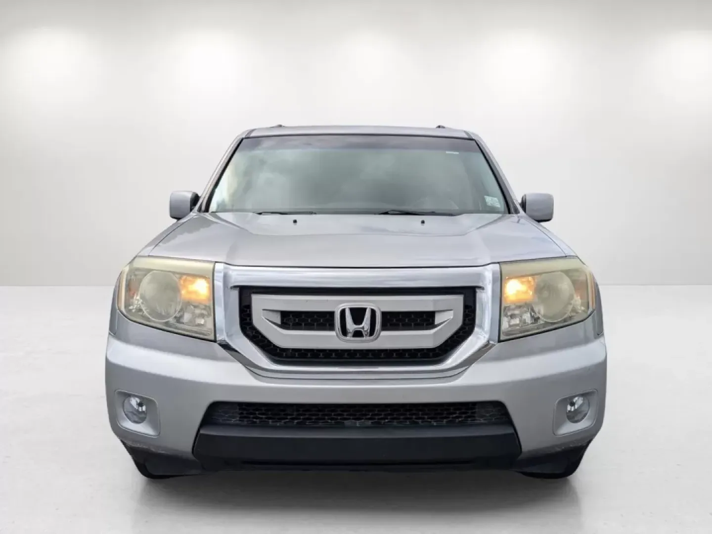 2011 Honda Pilot EX (5FNYF3H40BB) with an Other engine, located at 1430 Gateway Drive, Opelika, AL, 36801, (334) 239-0944, 32.637871, -85.409790 - **Discover Your Next Adventure with the 2011 Honda Pilot EX at Gils Auto - Opelika!**<br /> <br /> Are you seeking a reliable and versatile vehicle that caters to your family's needs or weekend escapades? Look no further than the 2011 Honda Pilot EX, available now at Gils Auto located at 1430 Gatewa - Photo#1