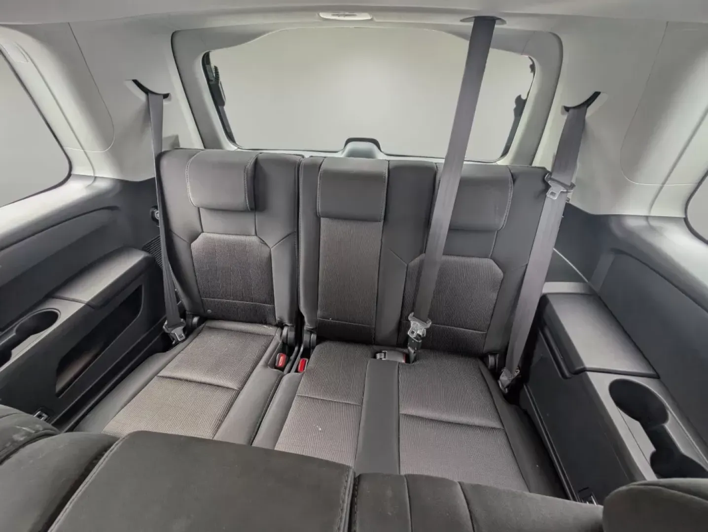 2011 Honda Pilot EX (5FNYF3H40BB) with an Other engine, located at 1430 Gateway Drive, Opelika, AL, 36801, (334) 239-0944, 32.637871, -85.409790 - **Discover Your Next Adventure with the 2011 Honda Pilot EX at Gils Auto - Opelika!**<br /> <br /> Are you seeking a reliable and versatile vehicle that caters to your family's needs or weekend escapades? Look no further than the 2011 Honda Pilot EX, available now at Gils Auto located at 1430 Gatewa - Photo#11