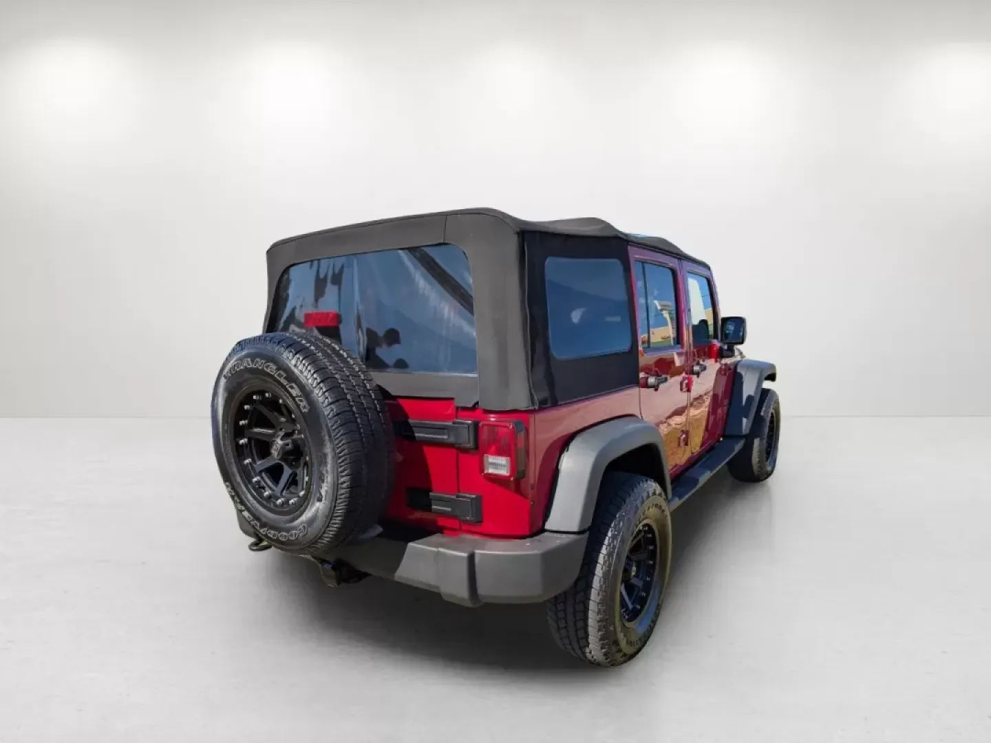 2011 /Black Interior Jeep Wrangler Sport (1J4BA3H10BL) with an Other engine, located at 1430 Gateway Drive, Opelika, AL, 36801, (334) 239-0944, 32.637871, -85.409790 - **Unleash Your Adventurous Spirit with This 2011 Jeep Wrangler Sport!**<br /> <br /> Are you ready to elevate your weekend getaways or daily commutes? This 2011 Jeep Wrangler Sport is the perfect adventure companion for thrill-seekers and budget-conscious buyers alike. With its robust 4WD system and - Photo#4