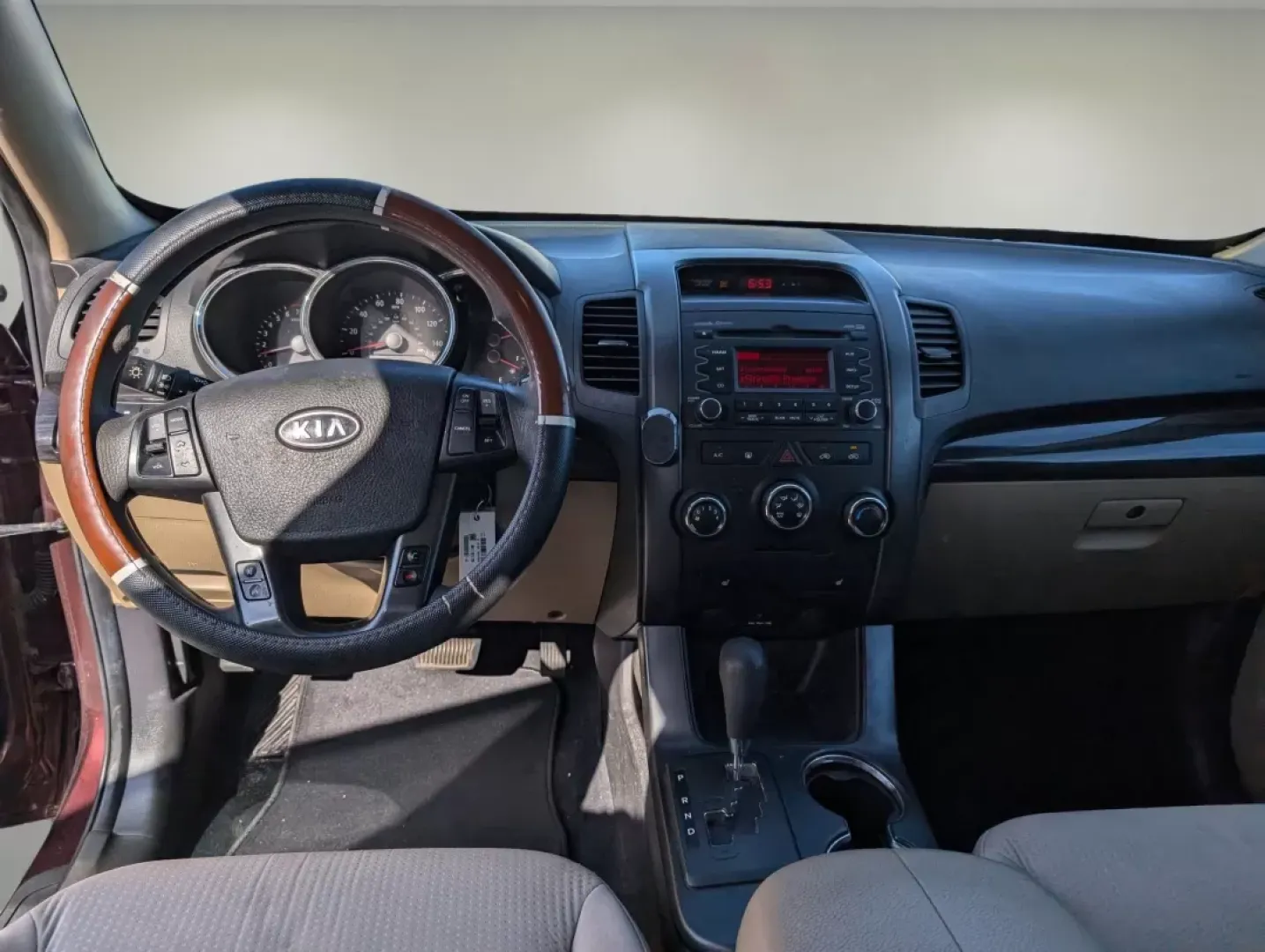 2011 /Beige Kia Sorento LX (5XYKT3A16BG) with an Other engine, located at 521 Old Farm Lane Rd, Prattville, AL, 36066, (334) 325-1505, 32.482460, -86.416367 - Are you ready to elevate your family adventures or tackle daily commutes with confidence? Look no further than this stunning 2011 Kia Sorento LX, available now at Gils Auto - Columbus #2. Perfectly designed for growing families and budget-conscious buyers alike, this SUV combines space, comfort, and - Photo#11