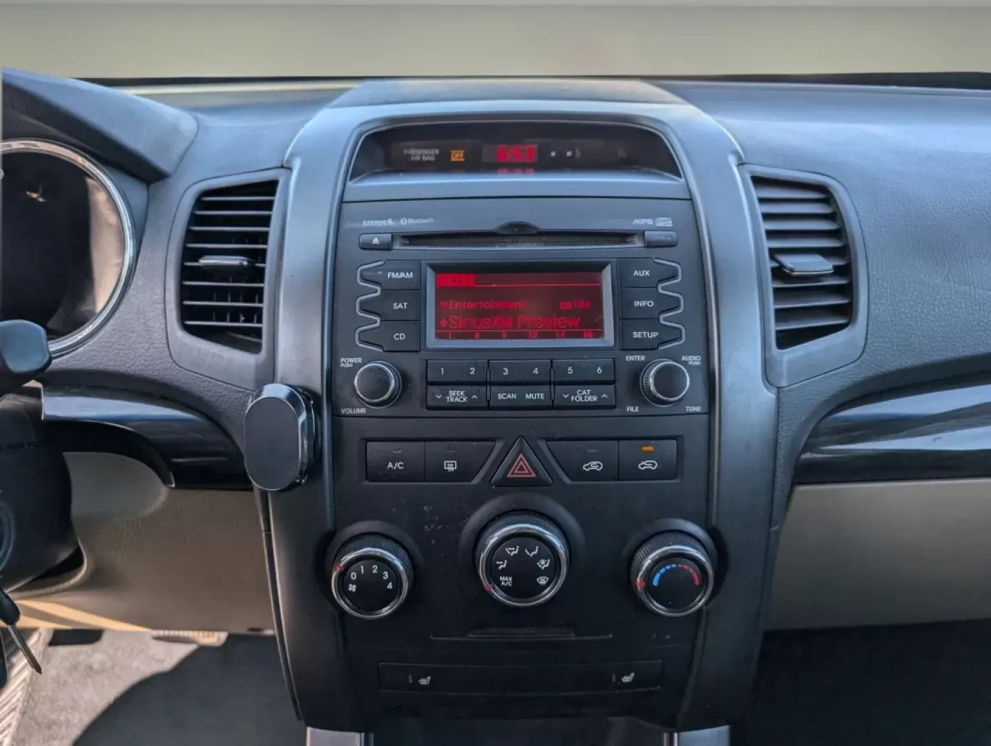 2011 /Beige Kia Sorento LX (5XYKT3A16BG) with an Other engine, located at 521 Old Farm Lane Rd, Prattville, AL, 36066, (334) 325-1505, 32.482460, -86.416367 - Are you ready to elevate your family adventures or tackle daily commutes with confidence? Look no further than this stunning 2011 Kia Sorento LX, available now at Gils Auto - Columbus #2. Perfectly designed for growing families and budget-conscious buyers alike, this SUV combines space, comfort, and - Photo#14