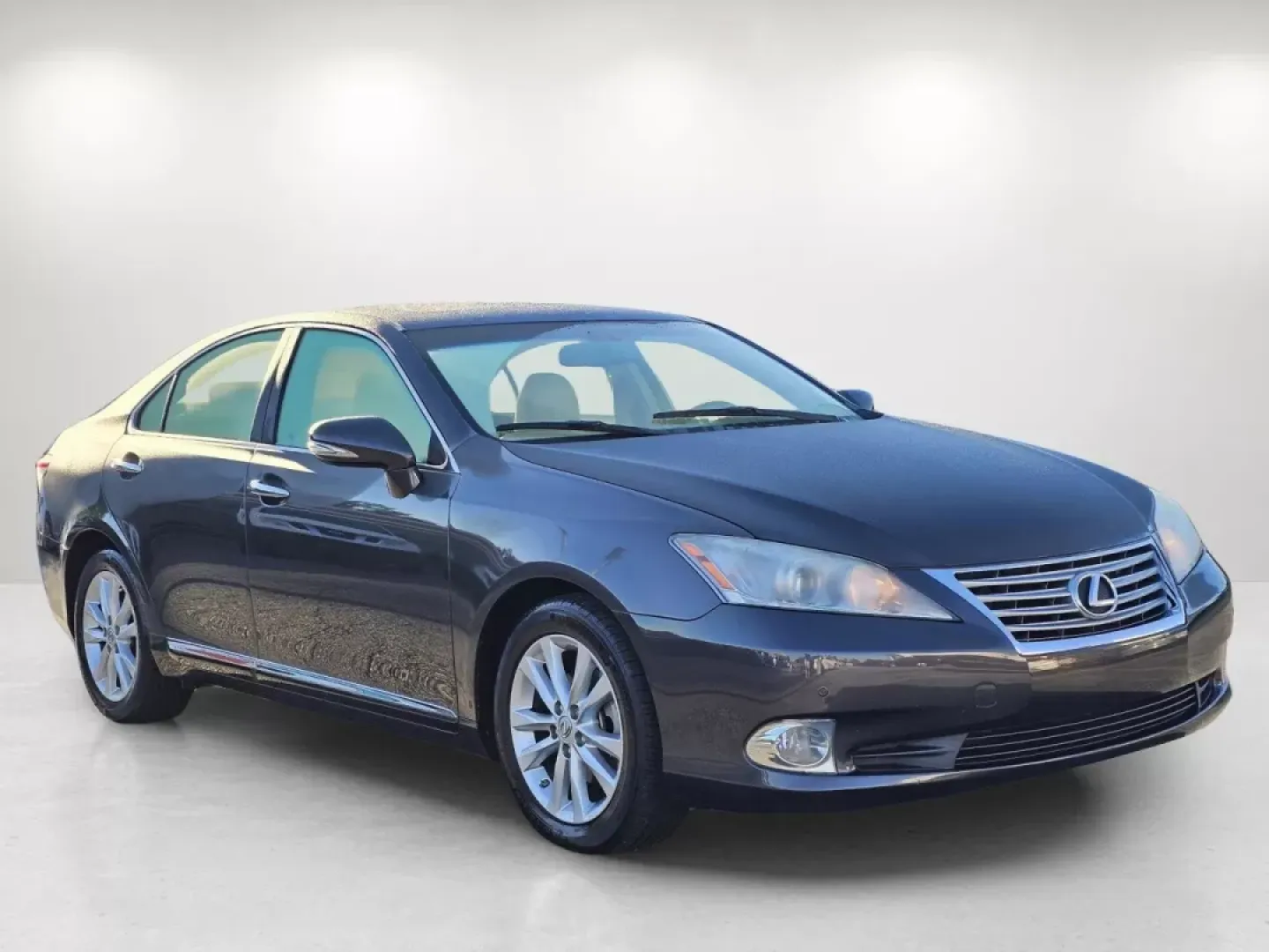 2011 Lexus ES 350 (JTHBK1EG5B2) with an Other engine, located at 804 22nd Ave, Phenix City, AL, 36870, (334) 297-1860, 32.484749, -85.024475 - Discover the perfect blend of style and comfort with this stunning 2011 Lexus ES 350, available now at Gils Auto - Phenix City #2. Located in the heart of Phenix City, AL at 804 22nd Ave, we specialize in providing exceptional vehicles to our community with our Buy Here Pay Here financing options, m - Photo#3
