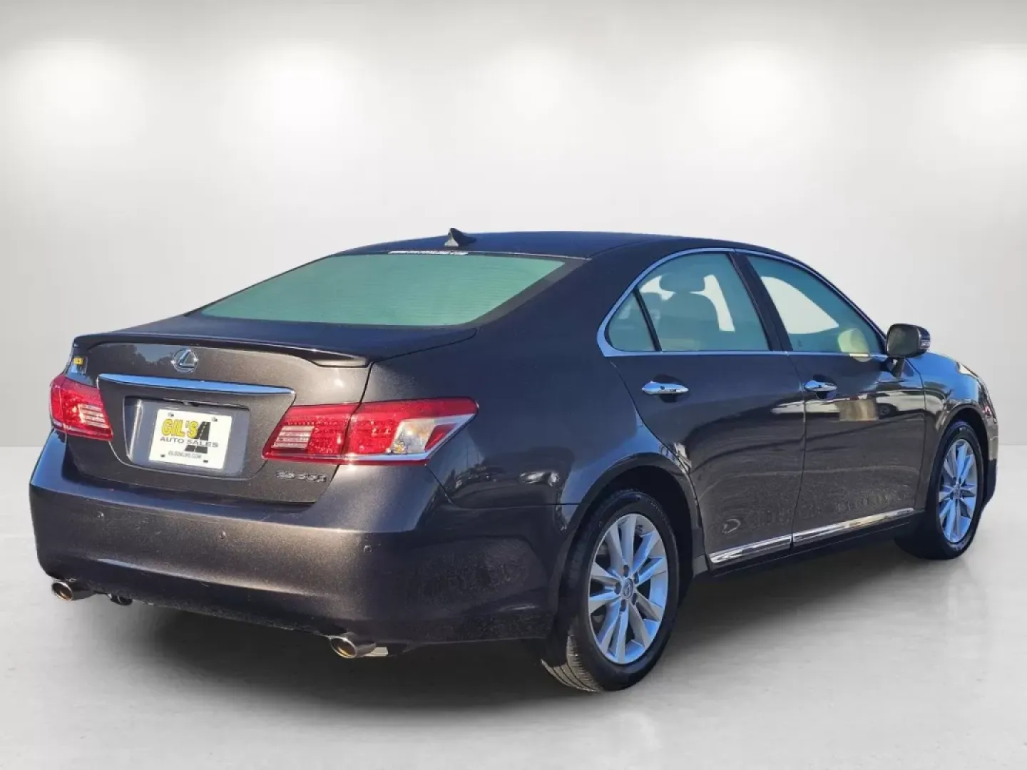 2011 Lexus ES 350 (JTHBK1EG5B2) with an Other engine, located at 804 22nd Ave, Phenix City, AL, 36870, (334) 297-1860, 32.484749, -85.024475 - Discover the perfect blend of style and comfort with this stunning 2011 Lexus ES 350, available now at Gils Auto - Phenix City #2. Located in the heart of Phenix City, AL at 804 22nd Ave, we specialize in providing exceptional vehicles to our community with our Buy Here Pay Here financing options, m - Photo#5