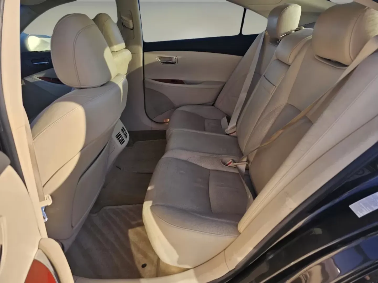 2011 Lexus ES 350 (JTHBK1EG5B2) with an Other engine, located at 804 22nd Ave, Phenix City, AL, 36870, (334) 297-1860, 32.484749, -85.024475 - Discover the perfect blend of style and comfort with this stunning 2011 Lexus ES 350, available now at Gils Auto - Phenix City #2. Located in the heart of Phenix City, AL at 804 22nd Ave, we specialize in providing exceptional vehicles to our community with our Buy Here Pay Here financing options, m - Photo#15