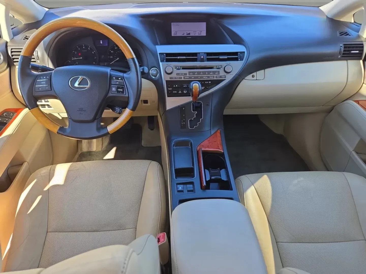 2011 Lexus RX 350 (2T2ZK1BA3BC) with an Other engine, located at 7000 Northlake Connector, Columbus, GA, 31904, (706) 987-8085, 32.524975, -84.978134 - **Explore Luxury and Comfort with the 2011 Lexus RX 350 at Gils Auto in Phenix City, AL**<br /> <br /> Imagine yourself behind the wheel of a luxurious SUV that perfectly balances style, comfort, and practicality. The 2011 Lexus RX 350 is not just a vehicle; it's a lifestyle upgrade. Whether you're - Photo#13