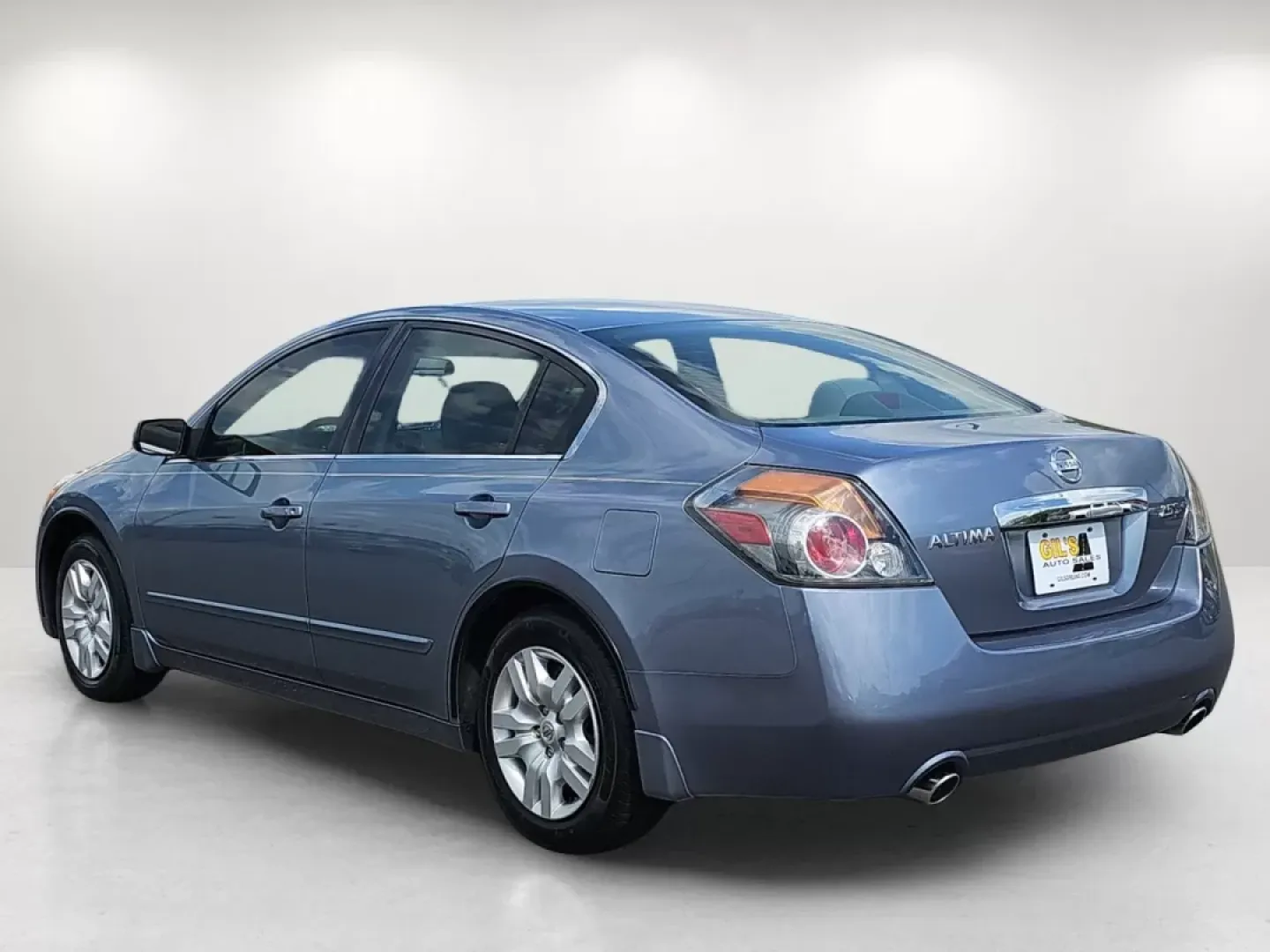 2011 /Frost Nissan Altima 2.5 S (1N4AL2AP2BC) with an Other engine, located at 1430 Gateway Drive, Opelika, AL, 36801, (334) 239-0944, 32.637871, -85.409790 - Looking for a reliable vehicle to enhance your daily commute or take on weekend adventures? Look no further than this impressive 2011 Nissan Altima 2.5 S, available now at Gils Auto, your trusted Buy Here Pay Here dealership located at 521 Old Farm Lane Rd, Prattville, AL 36066. This vehicle is perf - Photo#6