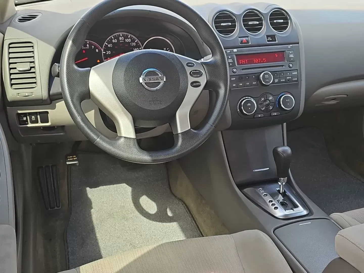 2011 /Frost Nissan Altima 2.5 S (1N4AL2AP2BC) with an Other engine, located at 1430 Gateway Drive, Opelika, AL, 36801, (334) 239-0944, 32.637871, -85.409790 - Looking for a reliable vehicle to enhance your daily commute or take on weekend adventures? Look no further than this impressive 2011 Nissan Altima 2.5 S, available now at Gils Auto, your trusted Buy Here Pay Here dealership located at 521 Old Farm Lane Rd, Prattville, AL 36066. This vehicle is perf - Photo#15