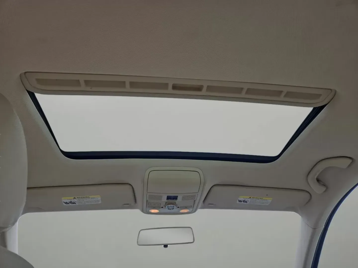 2011 Volkswagen Jetta SEL w/Sunroof PZEV (3VWLZ7AJXBM) with an Other engine, located at 521 Old Farm Lane Rd, Prattville, AL, 36066, (334) 325-1505, 32.482460, -86.416367 - **Hit the Road with Confidence: Explore the 2011 Volkswagen Jetta at Gils Auto!**<br /> <br /> Are you searching for a reliable and stylish vehicle that fits your family's lifestyle or your daily commute? Look no further! The 2011 Volkswagen Jetta is the perfect sedan to meet your needs. With an imp - Photo#17