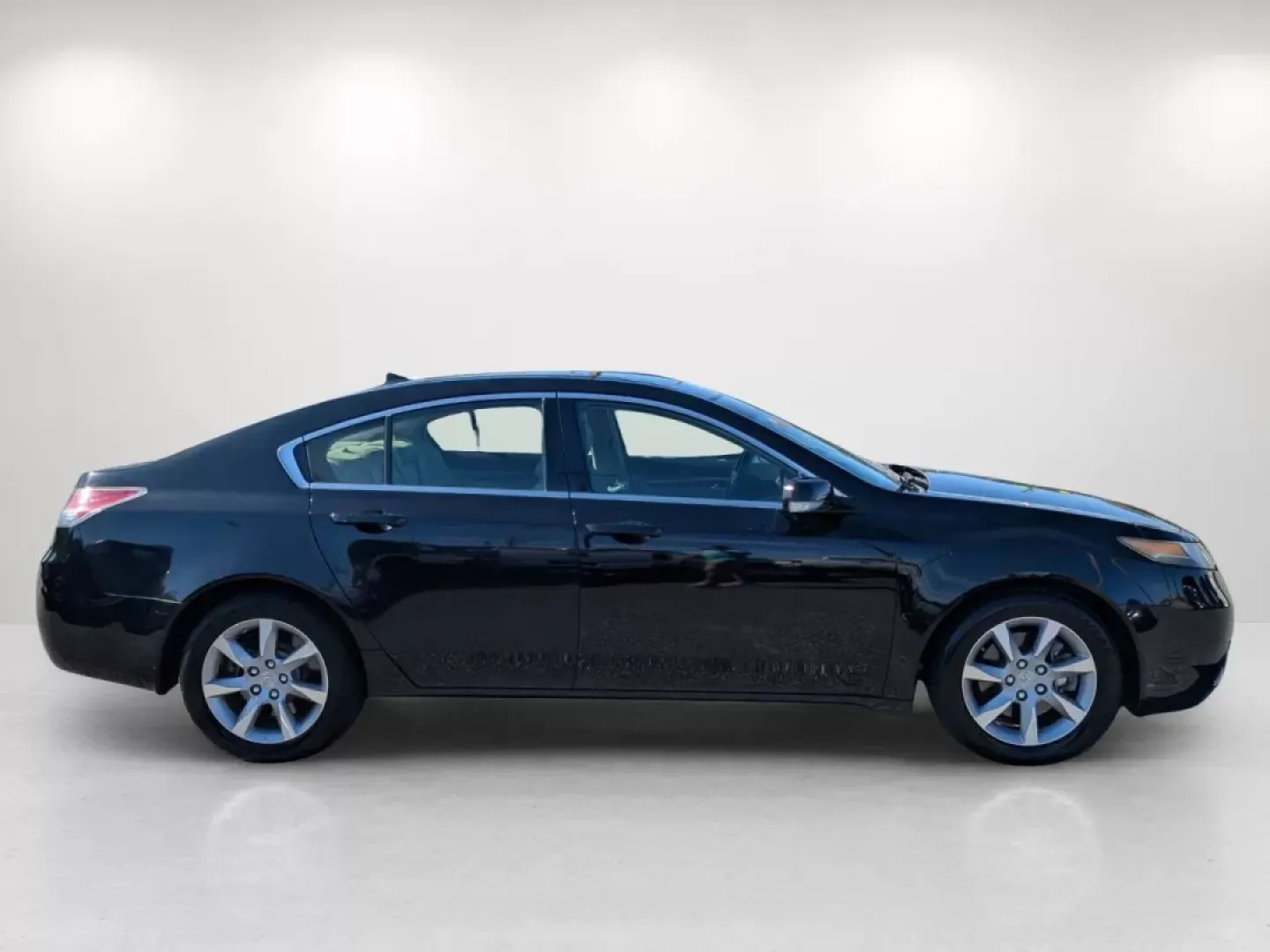 2012 Acura TL Auto (19UUA8F23CA) with an Other engine, located at 5115 14th Ave., Columbus, GA, 31904, (706) 323-0345, 32.511494, -84.971046 - **Elevate Your Commute with This 2012 Acura TL Perfect for Everyday Adventures!**<br /> <br /> Discover the perfect blend of style, comfort, and reliability with the 2012 Acura TL, now available at Gils Auto in Phenix City, AL. Located conveniently at 3959 U.S. 80 W, this sedan is designed for thos - Photo#3