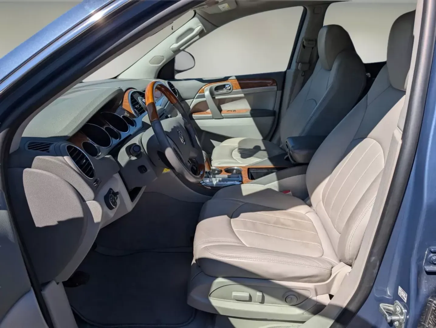 2012 /Titanium Buick Enclave Premium (5GAKRDED1CJ) with an Other engine, located at 804 22nd Ave, Phenix City, AL, 36870, (334) 297-1860, 32.484749, -85.024475 - Are you ready to elevate your family adventures with a vehicle that perfectly blends luxury and practicality? Look no further than the stunning 2012 Buick Enclave Premium, now available at Gils Auto in Opelika, AL! This sophisticated yet spacious SUV is the ultimate choice for growing families and w - Photo#9