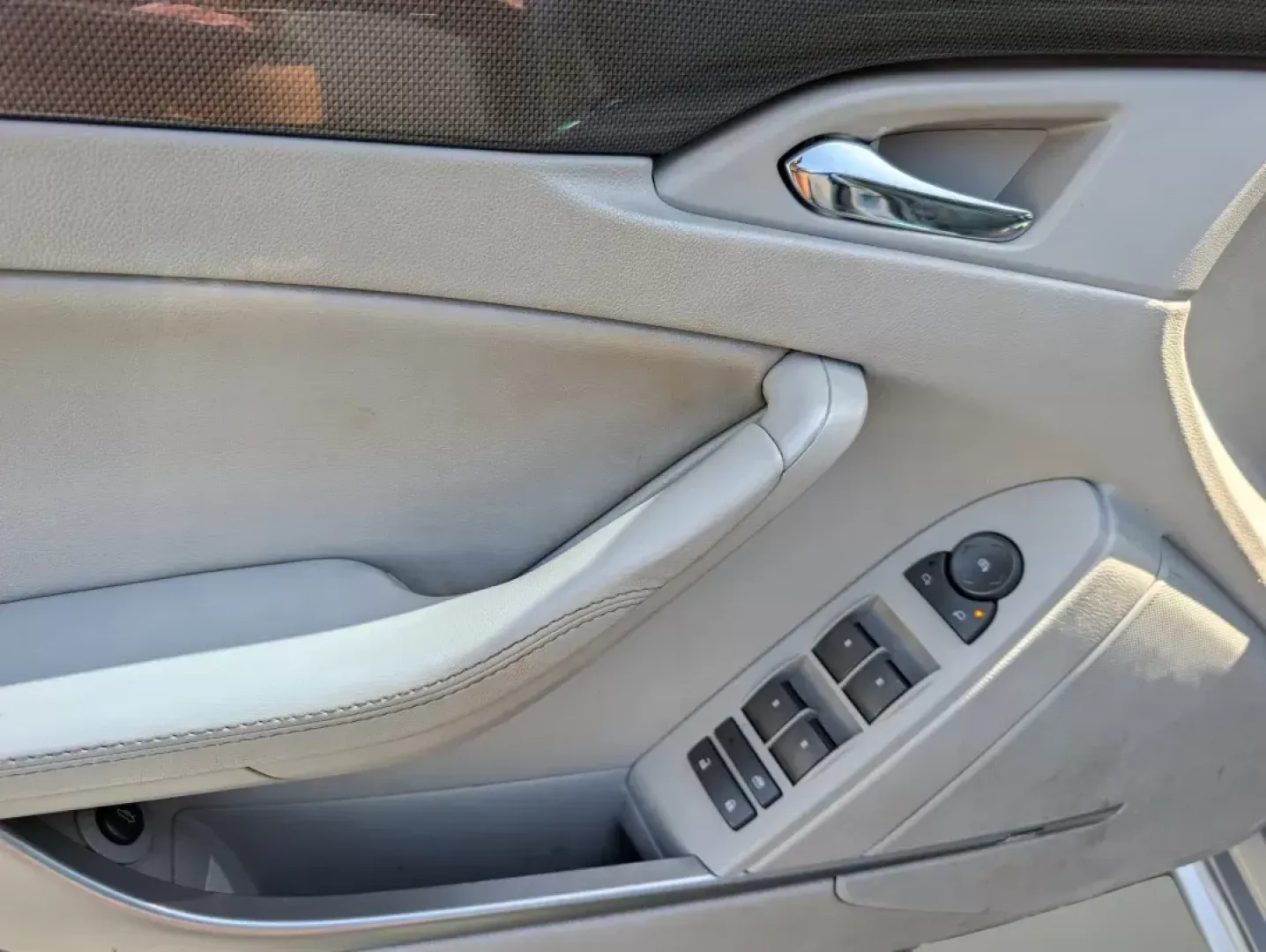 2012 /Light Titanium/Ebony Cadillac CTS Sedan (1G6DA5E56C0) with an Gas V6 3.0L/183 engine, 6-Speed Automatic transmission, located at 804 22nd Ave, Phenix City, AL, 36870, (334) 297-1860, 32.484749, -85.024475 - 2012 Cadillac CTS Sedan - Photo#8