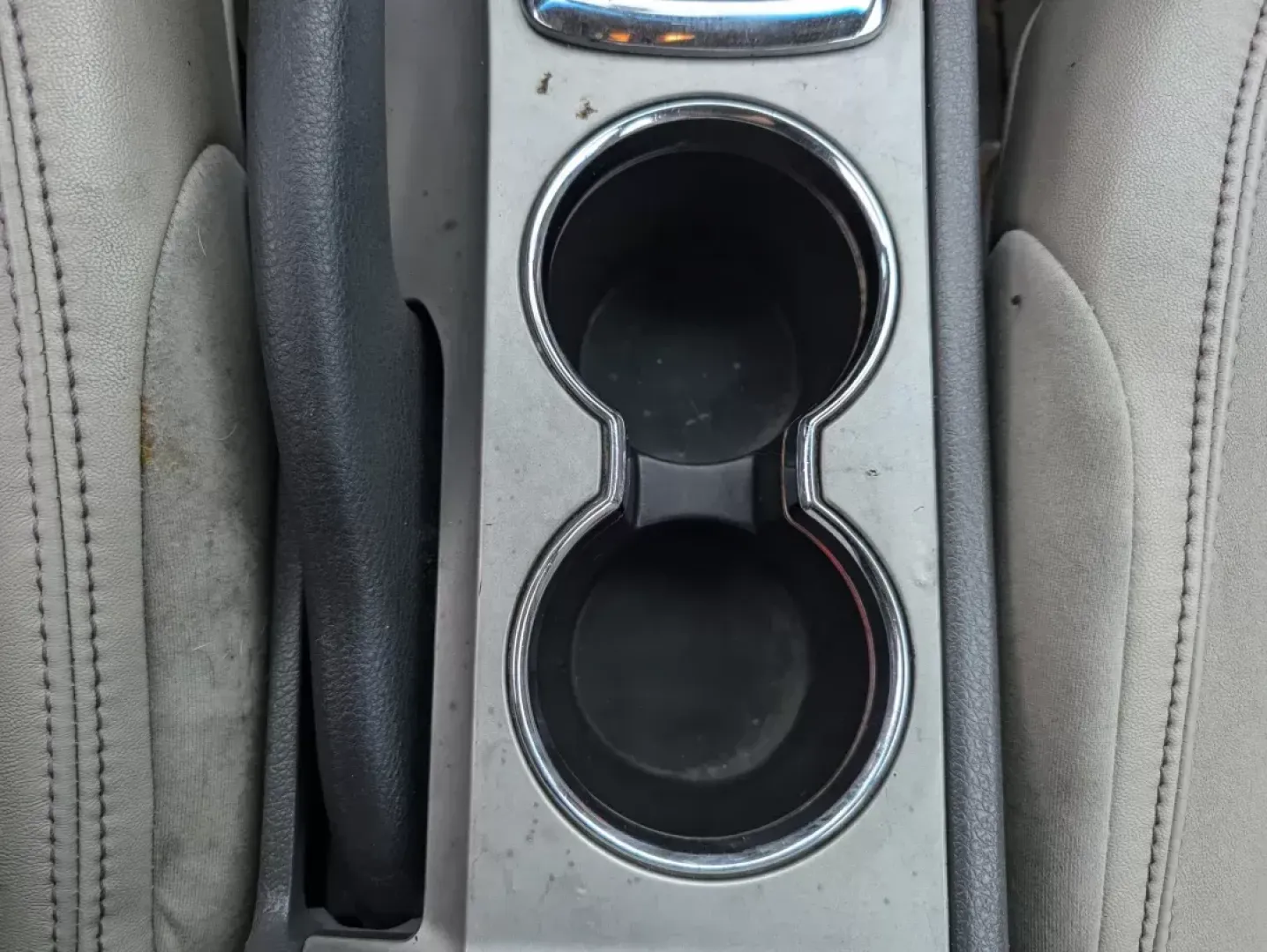 2012 Ford Fusion SEL (3FAHP0JG8CR) with an Other engine, located at 3959 U.S. 80 W, Phenix City, AL, 36870, (334) 297-4885, 32.469296, -85.135185 - **Experience Comfort and Reliability with This 2012 Ford Fusion SEL at Gils Auto - Opelika!**<br /> <br /> If you're searching for a dependable sedan that perfectly balances comfort and efficiency, look no further than this stunning 2012 Ford Fusion SEL at Gils Auto, located at 1430 Gateway Drive, O - Photo#12