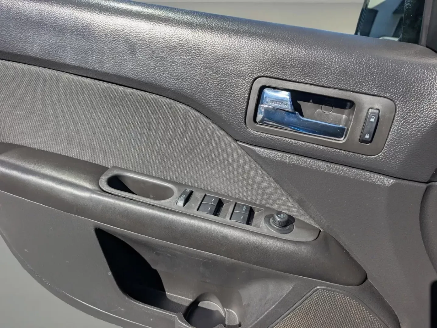 2012 Ford Fusion SE (3FAHP0HA4CR) with an Other engine, located at 5115 14th Ave., Columbus, GA, 31904, (706) 323-0345, 32.511494, -84.971046 - **Discover Your Perfect Ride at Gils Auto - Phenix City: 2012 Ford Fusion SE**<br /> <br /> Are you in search of a reliable vehicle that fits seamlessly into your busy lifestyle? Look no further than this 2012 Ford Fusion SE, available at Gils Auto, your trusted Buy Here Pay Here dealership located - Photo#9