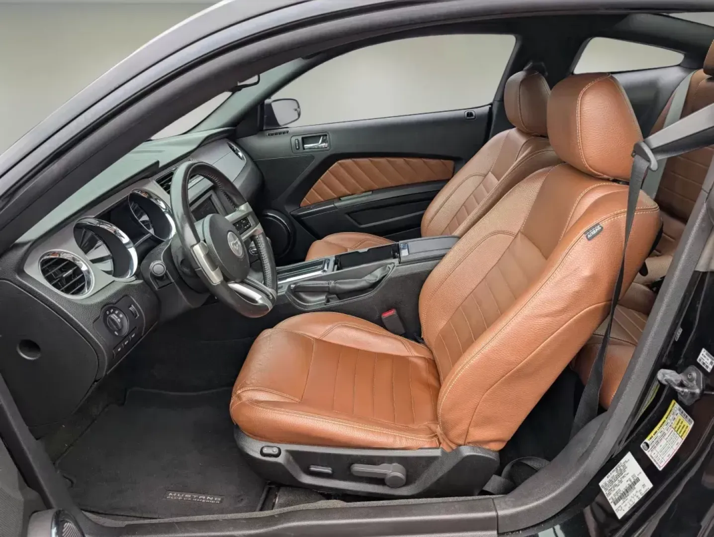 2012 Ford Mustang V6 Premium (1ZVBP8AM7C5) with an Gas V6 3.7L/227 engine, located at 5115 14th Ave., Columbus, GA, 31904, (706) 323-0345, 32.511494, -84.971046 - **Unleash Your Spirit of Adventure with the 2012 Ford Mustang V6 Premium at Gils Auto Columbus!**<br /> <br /> Are you ready to elevate your driving experience? The 2012 Ford Mustang V6 Premium is not just a car; it's a lifestyle choice for those who demand style, performance, and comfort. Perfect - Photo#9