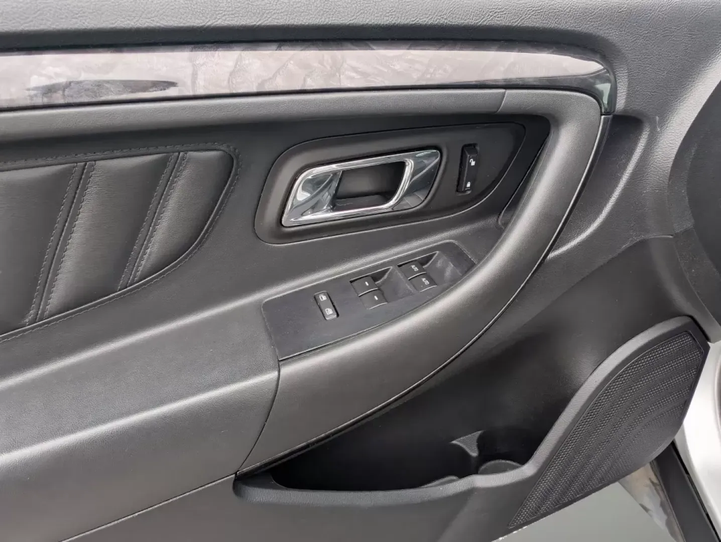 2012 Ford Taurus Limited (1FAHP2FW1CG) with an Other engine, located at 1430 Gateway Drive, Opelika, AL, 36801, (334) 239-0944, 32.637871, -85.409790 - Experience the thrill of the open road with our stunning 2012 Ford Taurus Limited, expertly crafted for those who value comfort and style. Whether you're a daily commuter navigating the bustling streets of Phenix City, AL, or a family embarking on weekend adventures, this sedan is designed to elevat - Photo#8