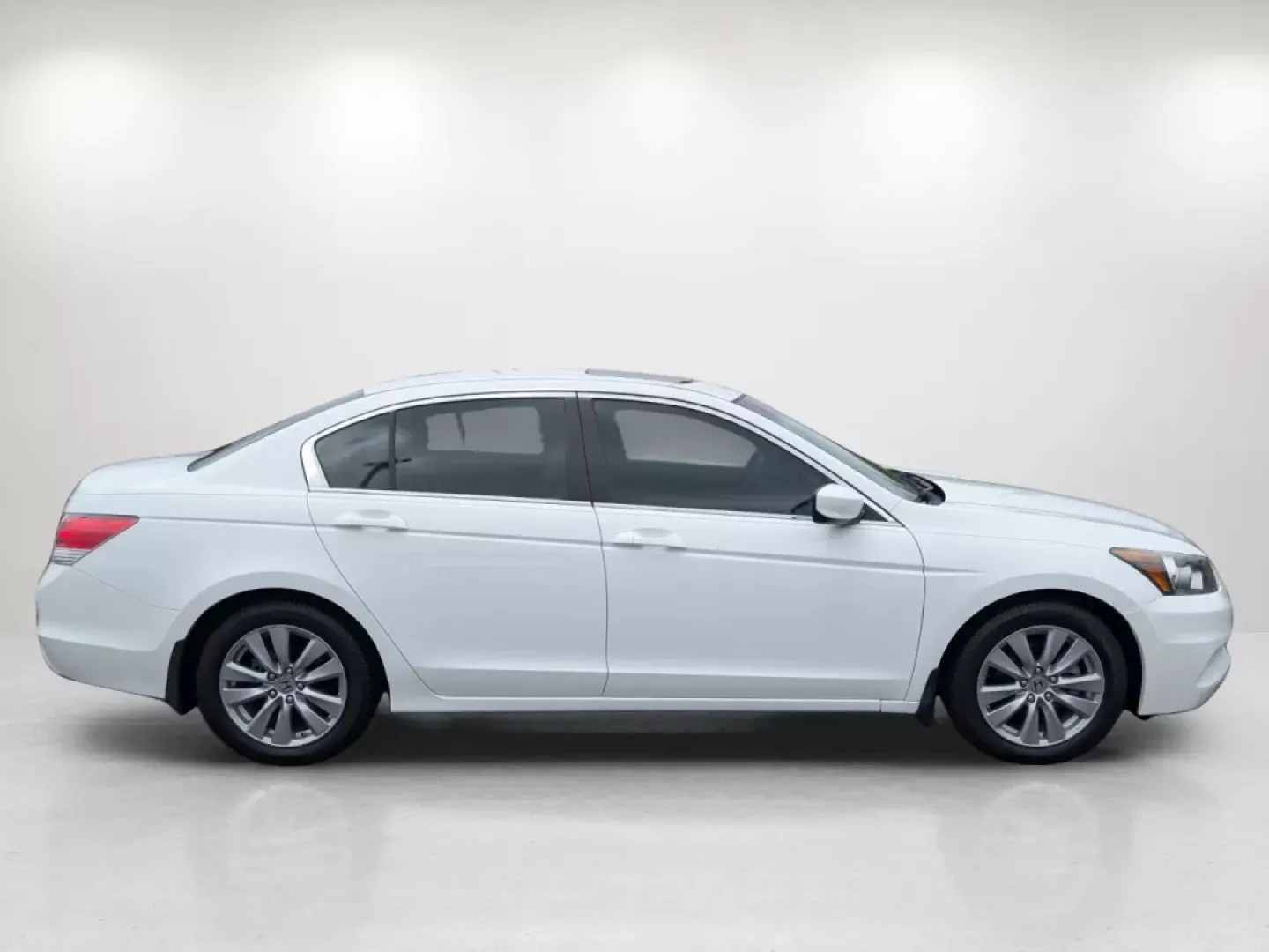 2012 Honda Accord Sdn EX-L (1HGCP2F8XCA) with an Other engine, located at 521 Old Farm Lane Rd, Prattville, AL, 36066, (334) 325-1505, 32.482460, -86.416367 - Experience the freedom and reliability of a sedan that fits seamlessly into your life. The 2012 Honda Accord Sdn EX-L is not just a vehicle; it's the perfect companion for growing families, busy commuters, or anyone seeking a dependable ride for weekend adventures. This stylish white sedan is waitin - Photo#3