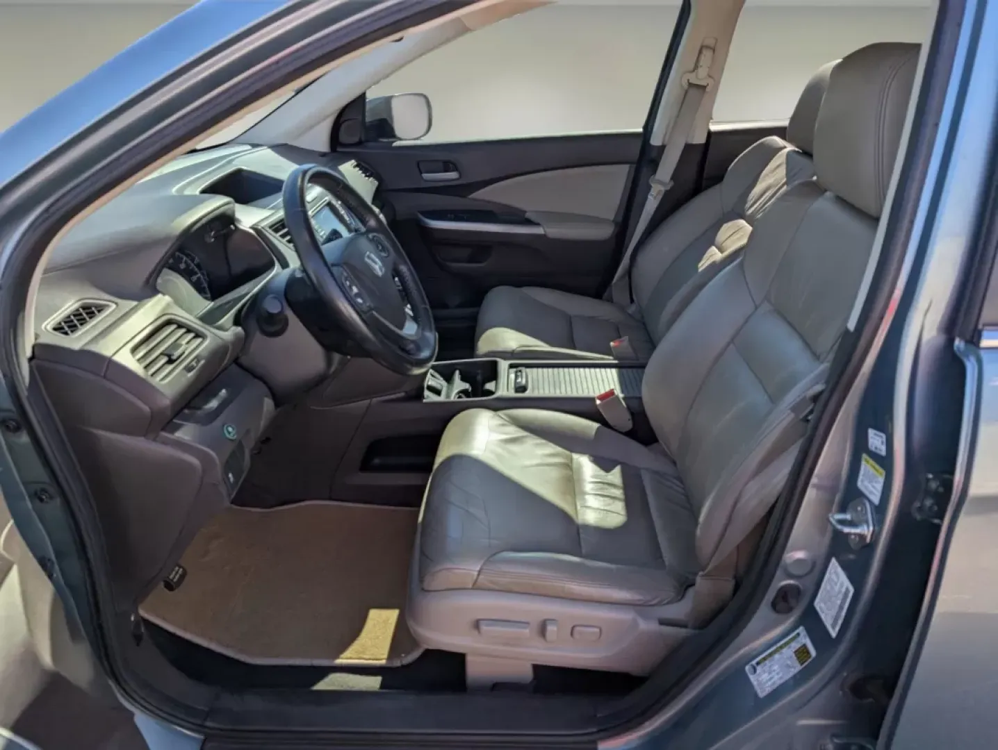 2012 Honda CR-V EX-L (2HKRM3H74CH) with an Other engine, located at 1430 Gateway Drive, Opelika, AL, 36801, (334) 239-0944, 32.637871, -85.409790 - **Discover Your Next Adventure with the 2012 Honda CR-V EX-L at Gils Auto in Phenix City, AL!**<br /> <br /> Are you ready to elevate your driving experience? Whether you're planning weekend getaways, need a reliable vehicle for daily commutes, or are searching for a practical yet stylish SUV for yo - Photo#9