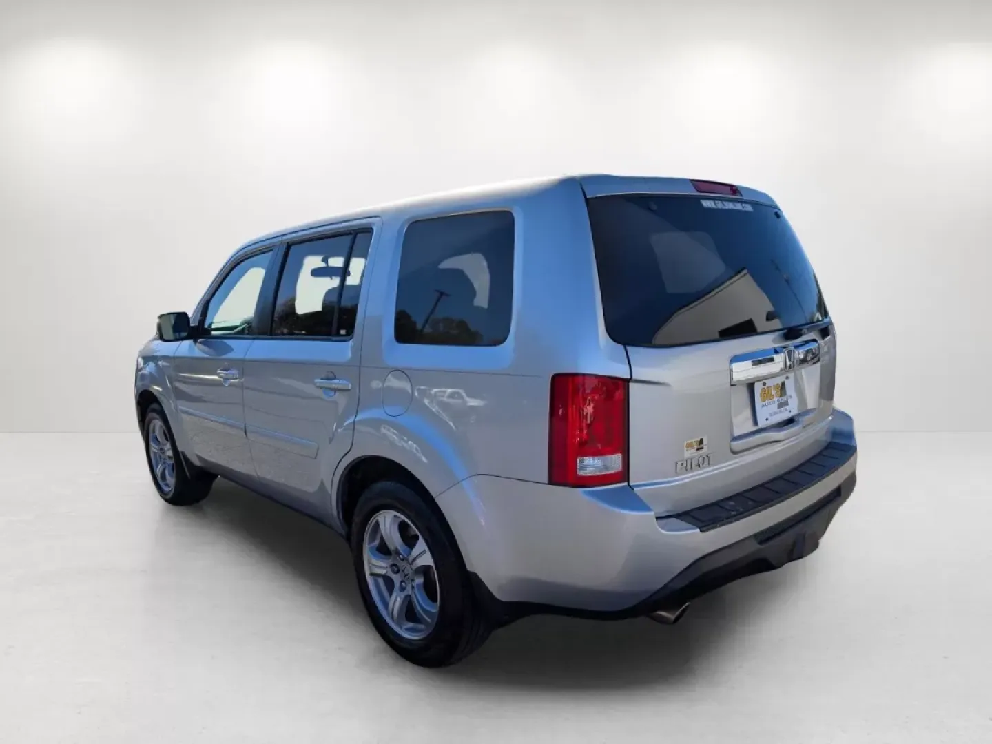 2012 Honda Pilot EX (5FNYF3H46CB) with an Other engine, located at 5115 14th Ave., Columbus, GA, 31904, (706) 323-0345, 32.511494, -84.971046 - **Adventure Awaits with the 2012 Honda Pilot EX at Gils Auto Your Family's Next Reliable SUV!**<br /> <br /> Are you ready to elevate your family adventures? The 2012 Honda Pilot EX is the perfect vehicle for growing families, weekend road trips, or even daily commutes in and around Phenix City, AL - Photo#6