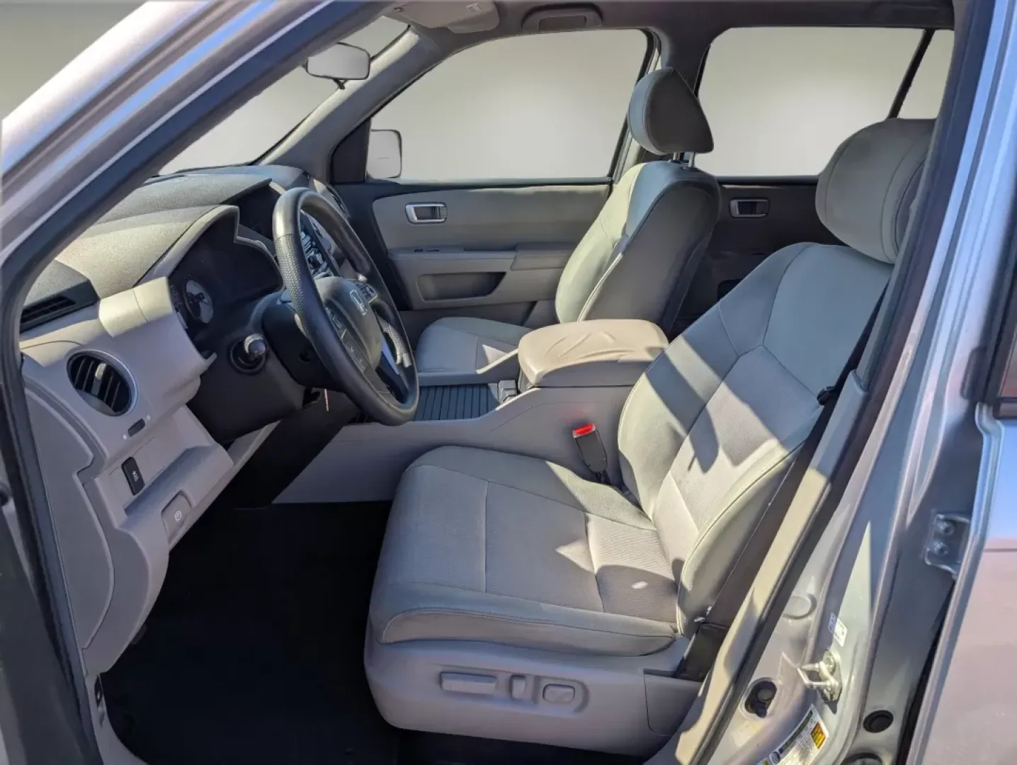 2012 Honda Pilot EX (5FNYF3H46CB) with an Other engine, located at 5115 14th Ave., Columbus, GA, 31904, (706) 323-0345, 32.511494, -84.971046 - **Adventure Awaits with the 2012 Honda Pilot EX at Gils Auto Your Family's Next Reliable SUV!**<br /> <br /> Are you ready to elevate your family adventures? The 2012 Honda Pilot EX is the perfect vehicle for growing families, weekend road trips, or even daily commutes in and around Phenix City, AL - Photo#9