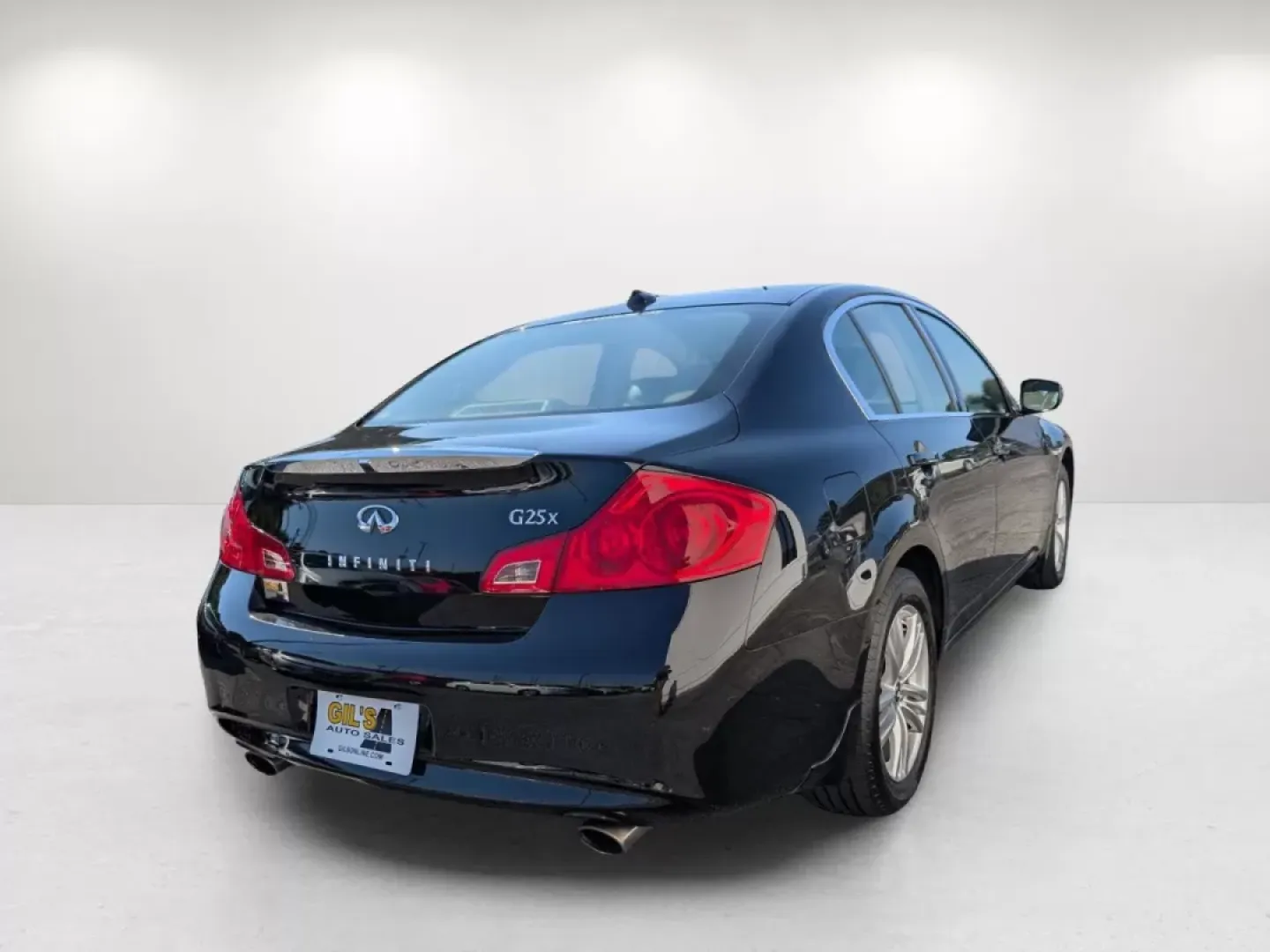 2012 /Graphite Infiniti G25 Sedan x (JN1DV6AR7CM) with an Other engine, located at 1430 Gateway Drive, Opelika, AL, 36801, (334) 239-0944, 32.637871, -85.409790 - Are you ready to elevate your daily commute or weekend getaways? Look no further than the stunning 2012 Infiniti G25 Sedan, available now at Gils Auto in Phenix City, AL! This sleek and stylish vehicle is perfect for those seeking both luxury and performance, making it a fantastic choice for anyone - Photo#4