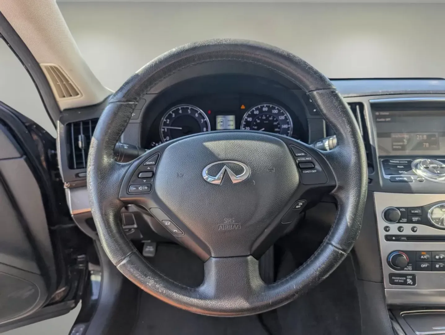 2012 /Graphite Infiniti G25 Sedan x (JN1DV6AR7CM) with an Other engine, located at 1430 Gateway Drive, Opelika, AL, 36801, (334) 239-0944, 32.637871, -85.409790 - Are you ready to elevate your daily commute or weekend getaways? Look no further than the stunning 2012 Infiniti G25 Sedan, available now at Gils Auto in Phenix City, AL! This sleek and stylish vehicle is perfect for those seeking both luxury and performance, making it a fantastic choice for anyone - Photo#15