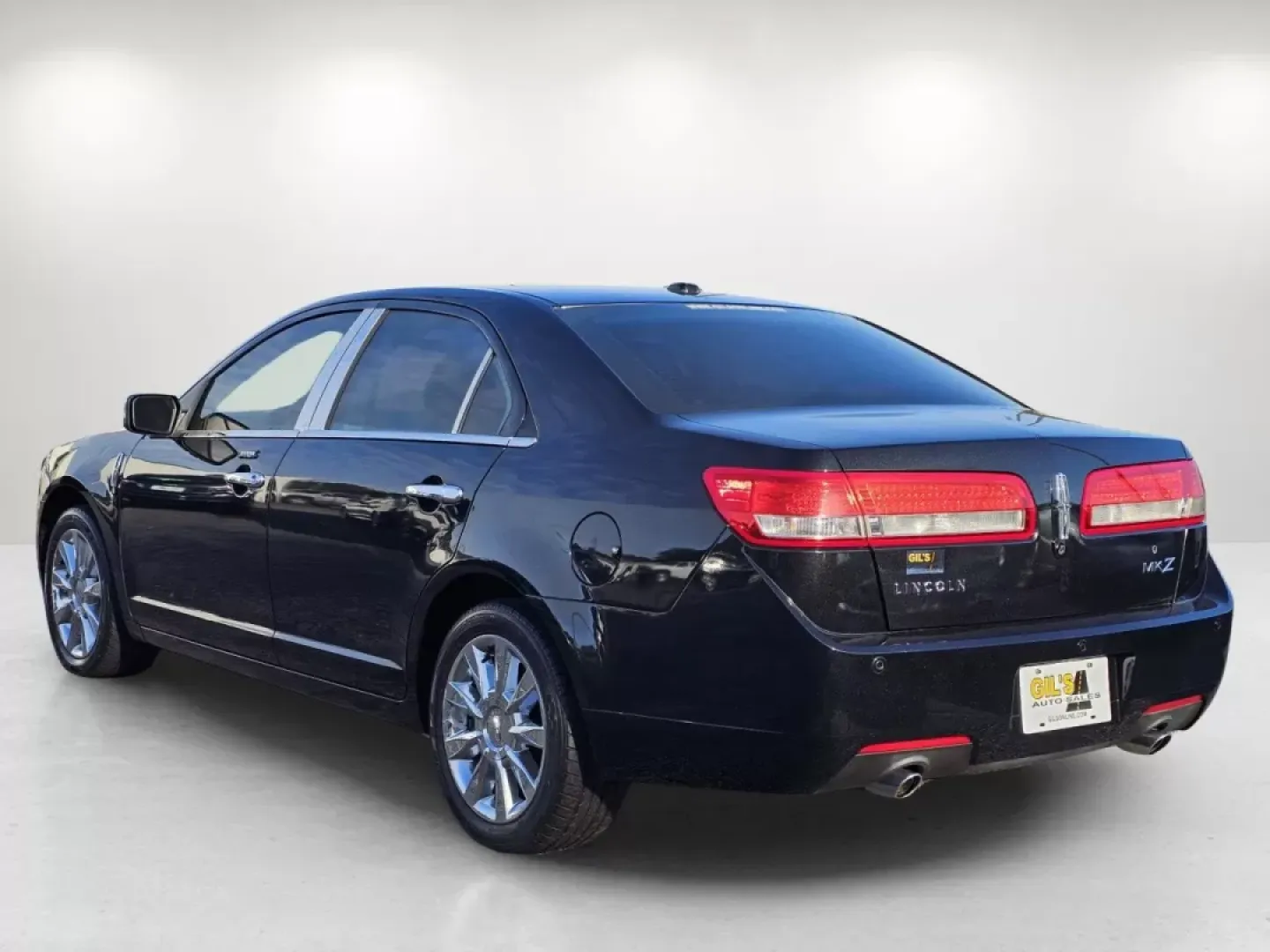 2012 Lincoln MKZ (3LNHL2GC7CR) with an Other engine, located at 1430 Gateway Drive, Opelika, AL, 36801, (334) 239-0944, 32.637871, -85.409790 - **Elevate Your Commute with the Luxurious 2012 Lincoln MKZ at Gils Auto!**<br /> <br /> Are you searching for a vehicle that combines style, comfort, and reliability for your daily drive? Look no further than the 2012 Lincoln MKZ, available now at Gils Auto in Phenix City, AL. This stunning sedan is - Photo#6