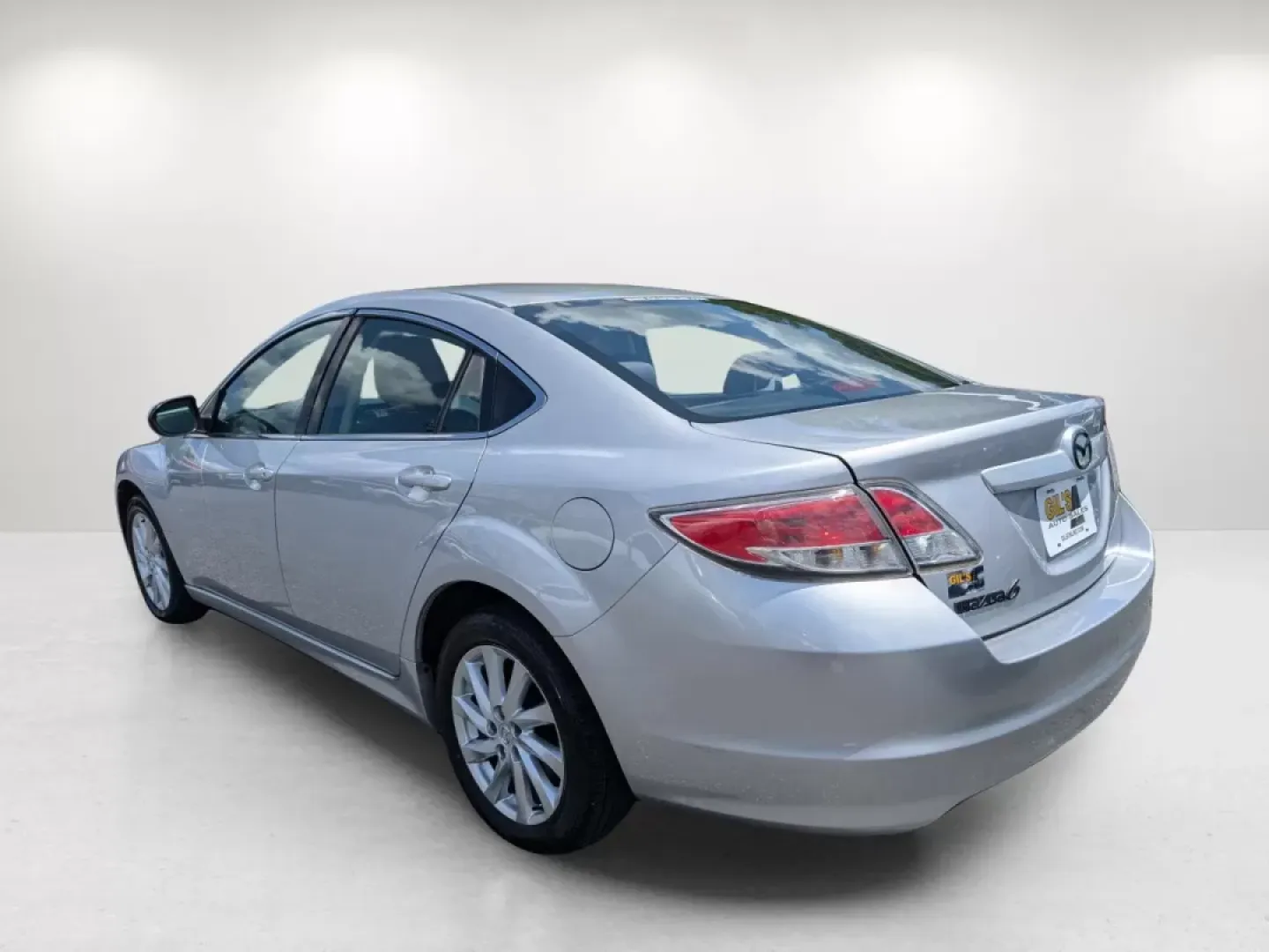 2012 /Black Mazda Mazda6 i Touring (1YVHZ8DH0C5) with an Other engine, located at 1430 Gateway Drive, Opelika, AL, 36801, (334) 239-0944, 32.637871, -85.409790 - Experience the thrill of the open road with the 2012 Mazda Mazda6 i Touring, a vehicle that perfectly balances style, comfort, and performance. Whether you're commuting to work, running errands around Phenix City, AL, or planning a weekend getaway, this sedan is designed to fit seamlessly into your - Photo#6