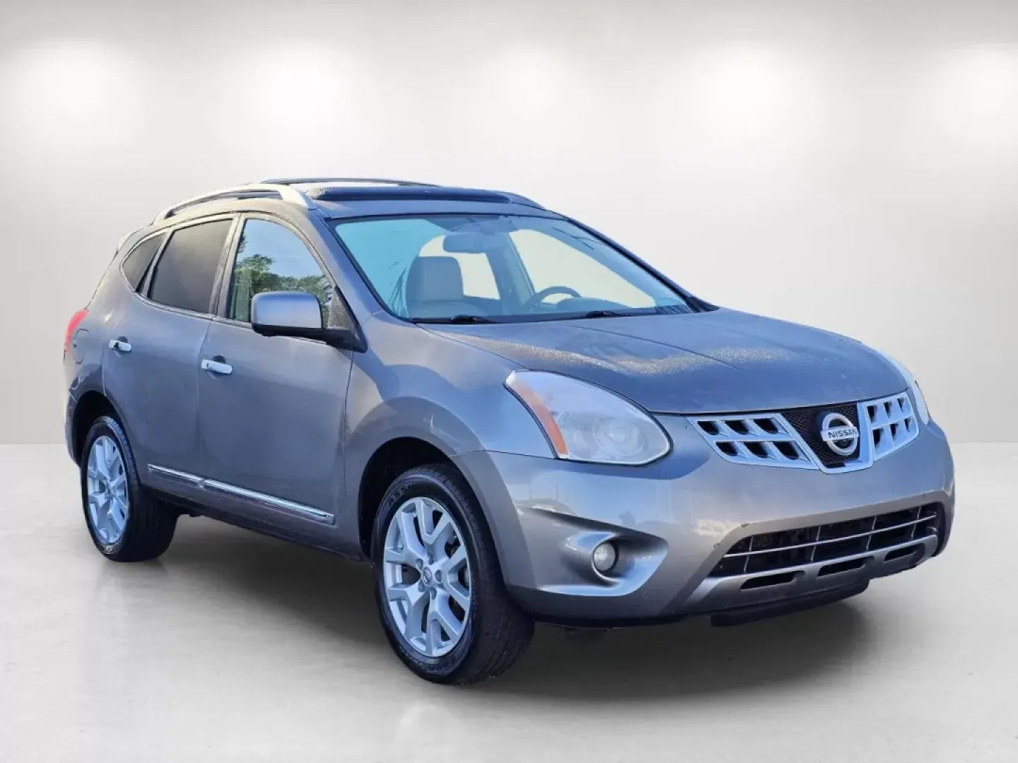 2012 /Gray Nissan Rogue SL (JN8AS5MT2CW) with an Other engine, located at 804 22nd Ave, Phenix City, AL, 36870, (334) 297-1860, 32.484749, -85.024475 - **Elevate Your Driving Experience with the 2012 Nissan Rogue SL at Gils Auto!**<br /> <br /> Are you ready to embark on thrilling weekend adventures and conquer daily commutes with style and comfort? Look no further than this meticulously maintained 2012 Nissan Rogue SL, available now at Gils Auto. - Photo#2