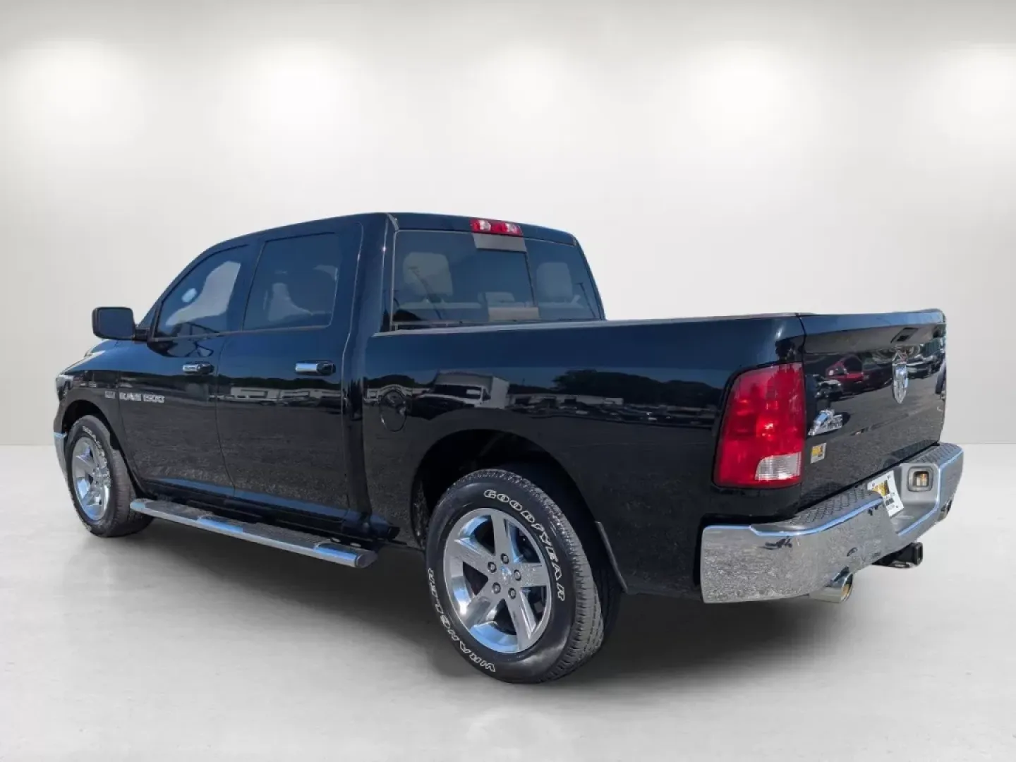2012 /Light Pebble Beige/Bark Brown Ram 1500 Big Horn (1C6RD6LT3CS) with an Other engine, located at 3959 U.S. 80 W, Phenix City, AL, 36870, (334) 297-4885, 32.469296, -85.135185 - Are you in the market for a reliable truck that can handle everything from family adventures to weekend projects? Look no further than this 2012 Ram 1500 Big Horn, ready to take your lifestyle to the next level. Ideal for those who need a dependable vehicle with a touch of comfort and style, this cr - Photo#7