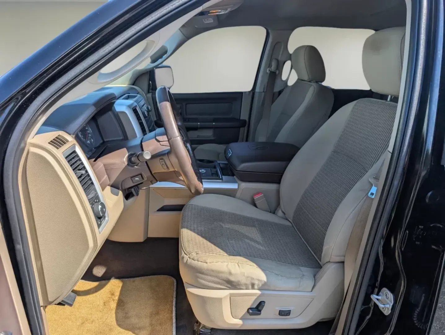 2012 /Light Pebble Beige/Bark Brown Ram 1500 Big Horn (1C6RD6LT3CS) with an Other engine, located at 3959 U.S. 80 W, Phenix City, AL, 36870, (334) 297-4885, 32.469296, -85.135185 - Are you in the market for a reliable truck that can handle everything from family adventures to weekend projects? Look no further than this 2012 Ram 1500 Big Horn, ready to take your lifestyle to the next level. Ideal for those who need a dependable vehicle with a touch of comfort and style, this cr - Photo#10