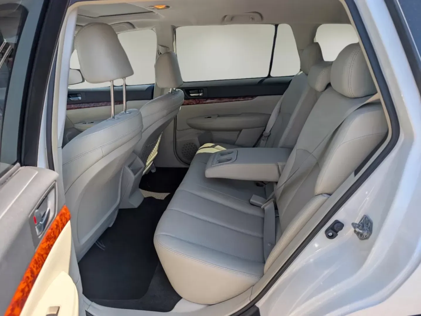 2012 /Warm Ivory Subaru Outback 2.5i Limited (4S4BRBKC5C3) with an Other engine, located at 5115 14th Ave., Columbus, GA, 31904, (706) 323-0345, 32.511494, -84.971046 - **Adventure Awaits with the 2012 Subaru Outback 2.5i Limited Your Perfect Companion for Family Road Trips!**<br /> <br /> Are you ready to embark on unforgettable journeys with your family or friends? The 2012 Subaru Outback 2.5i Limited is the ideal vehicle that combines comfort, space, and versat - Photo#10